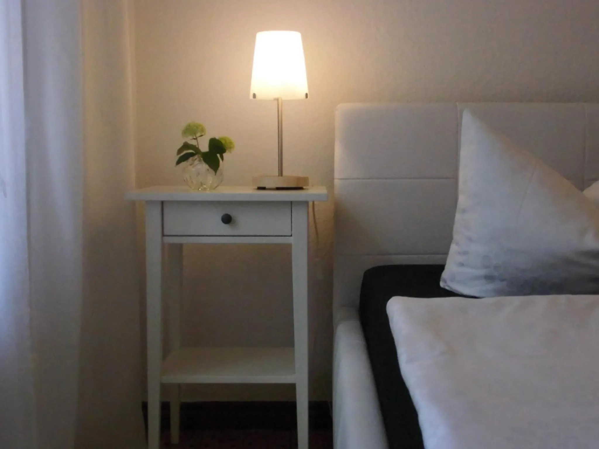 Bedroom, Bed in SchlossparkFerienwohnungen Rheinsberg mit Garten