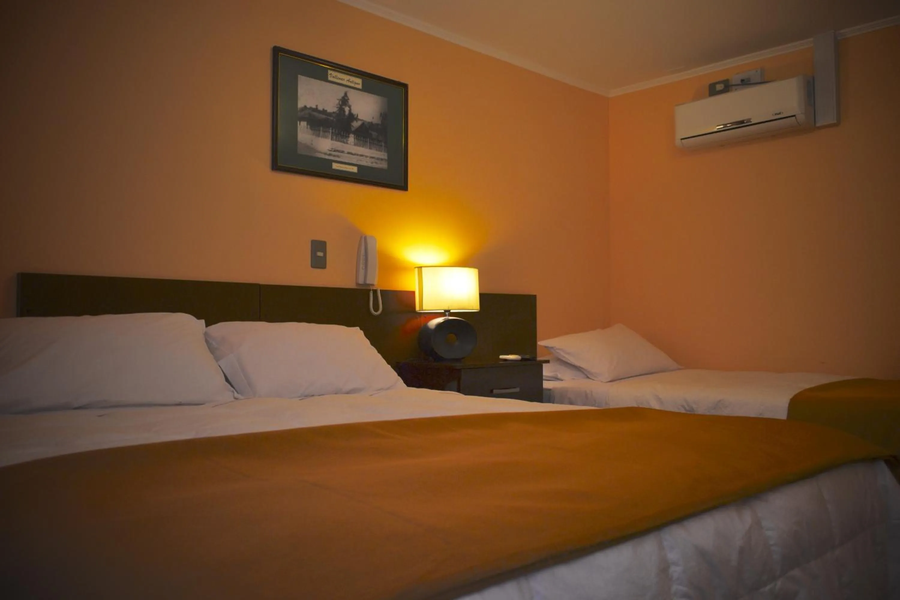 Photo of the whole room, Bed in Hotel Del Marques