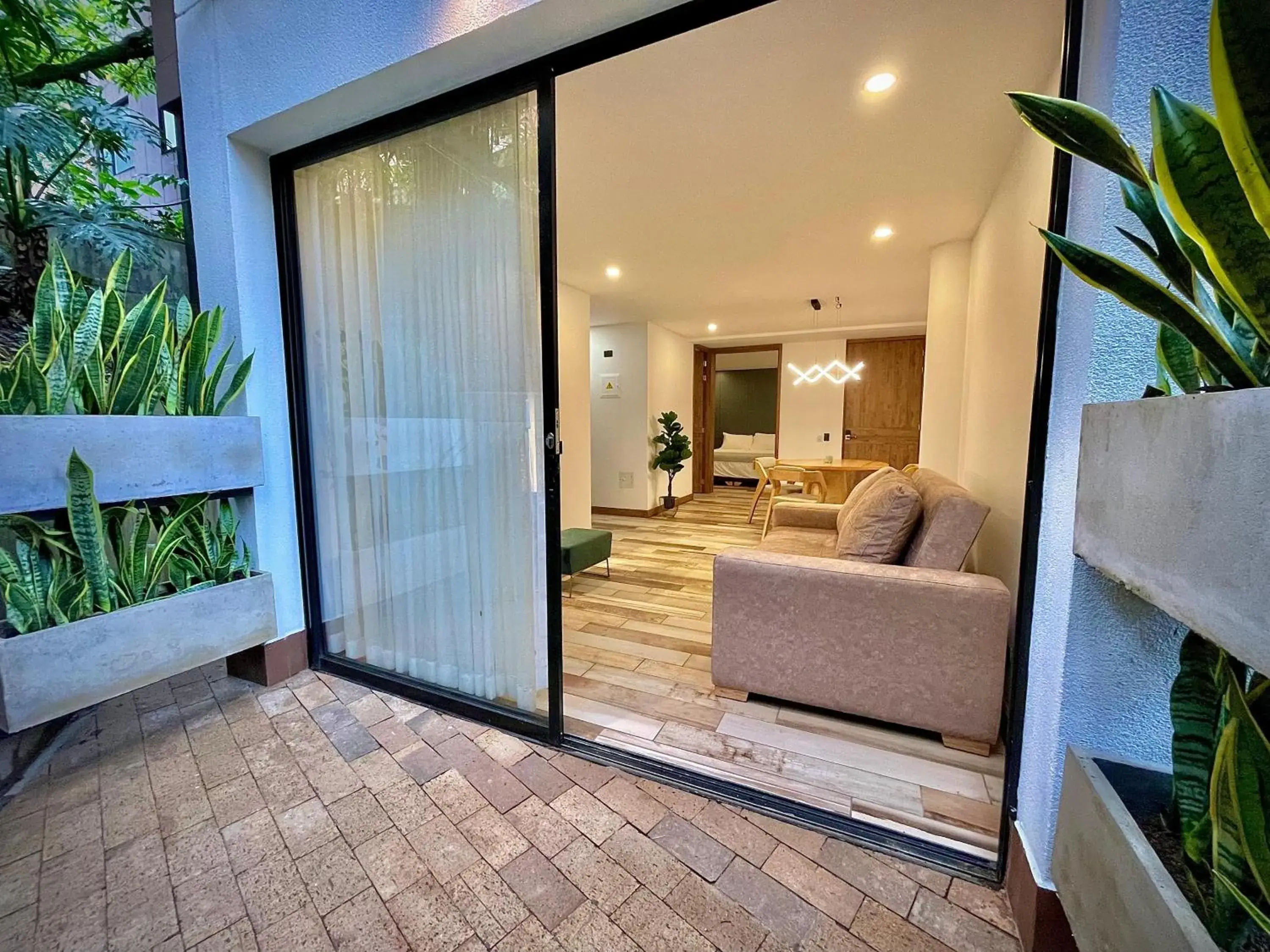 Deluxe One-Bedroom Apartment in Nomadic Boutique Living and Experience Center Deluxe One-Bedroom Apartment in Nomadic Boutique Living and Experience Center
