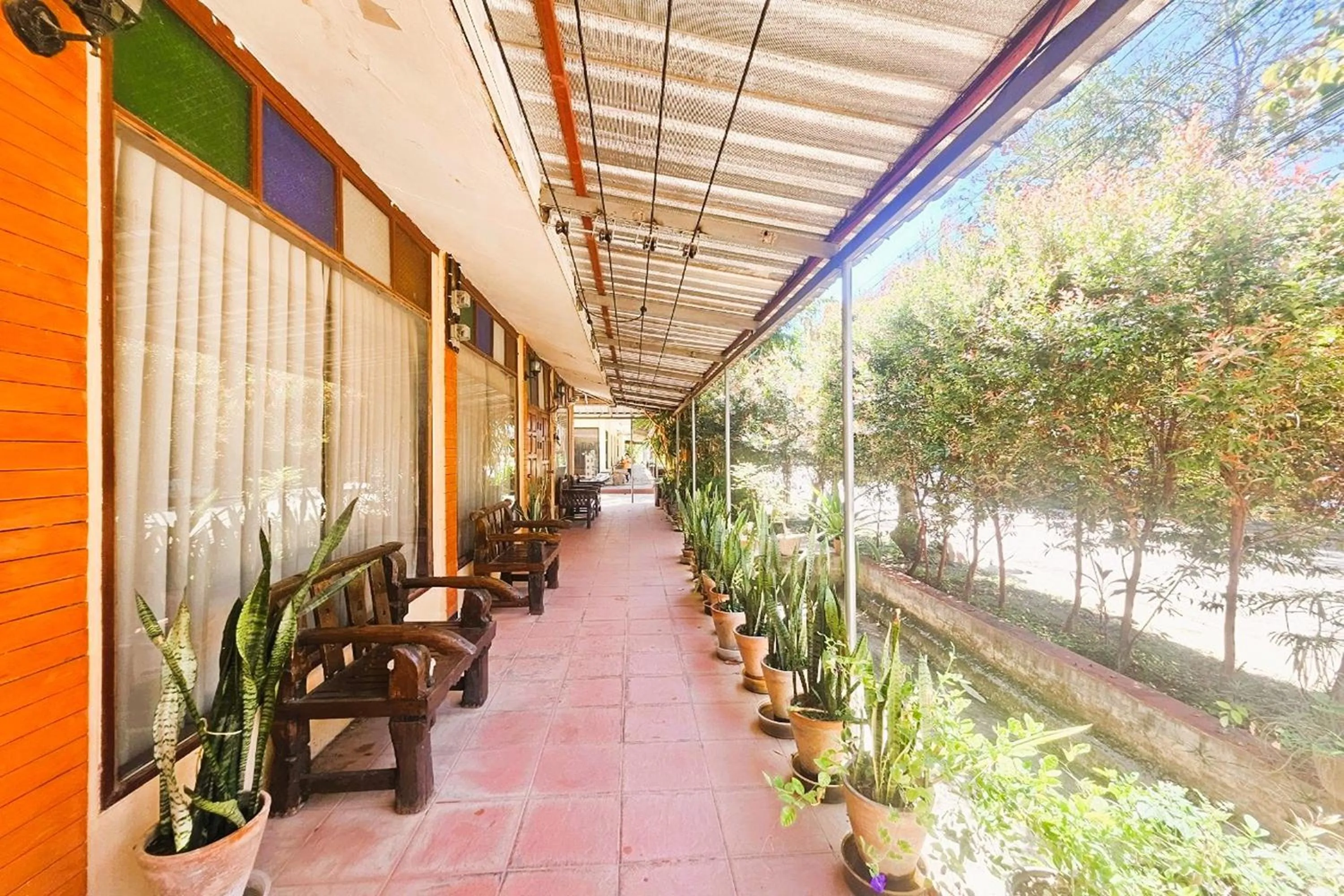 Patio in Thai Gallery Baantawai