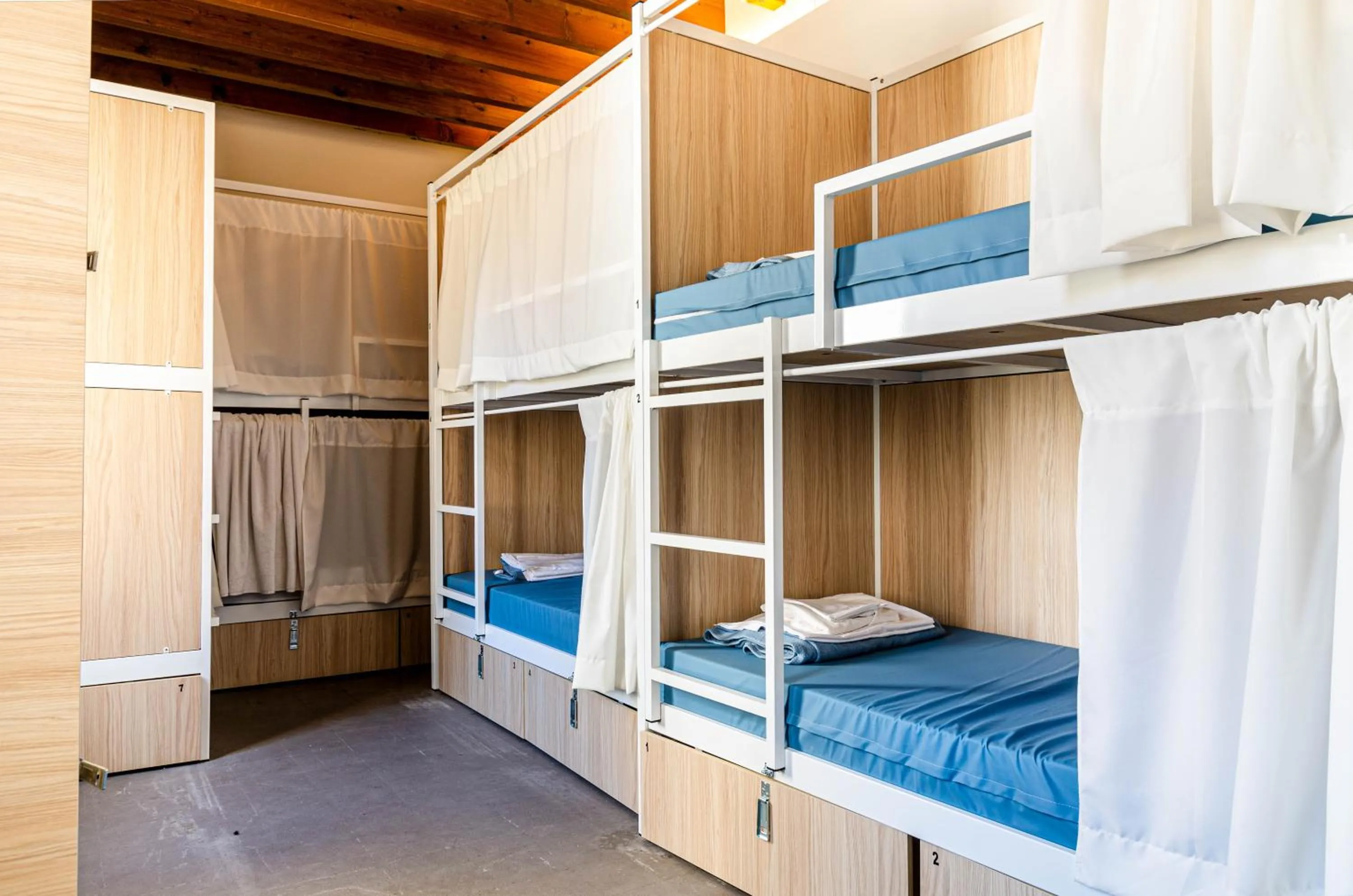 bunk bed, Bed in Urban Hostel Palma - Albergue Juvenil - Youth Hostel