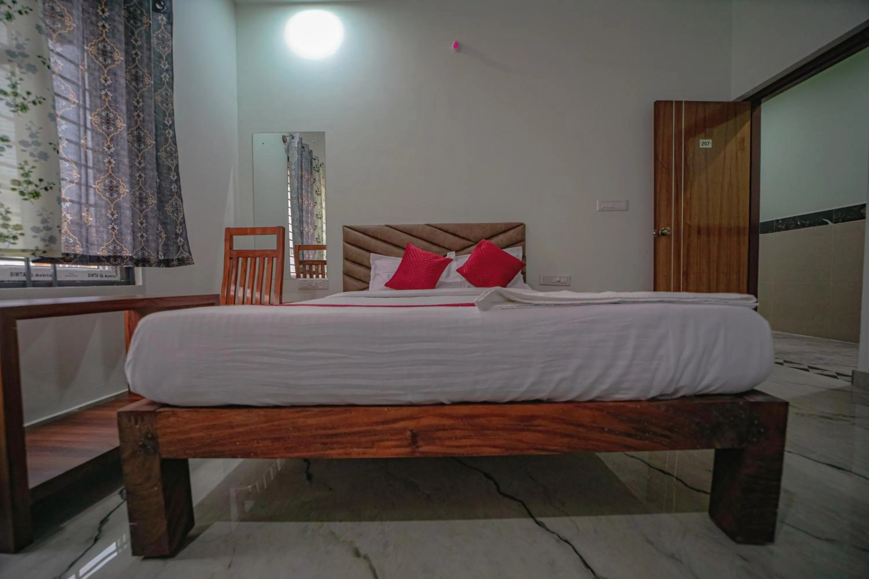 PPH Living Jai Maruthi Boarding & Lodging