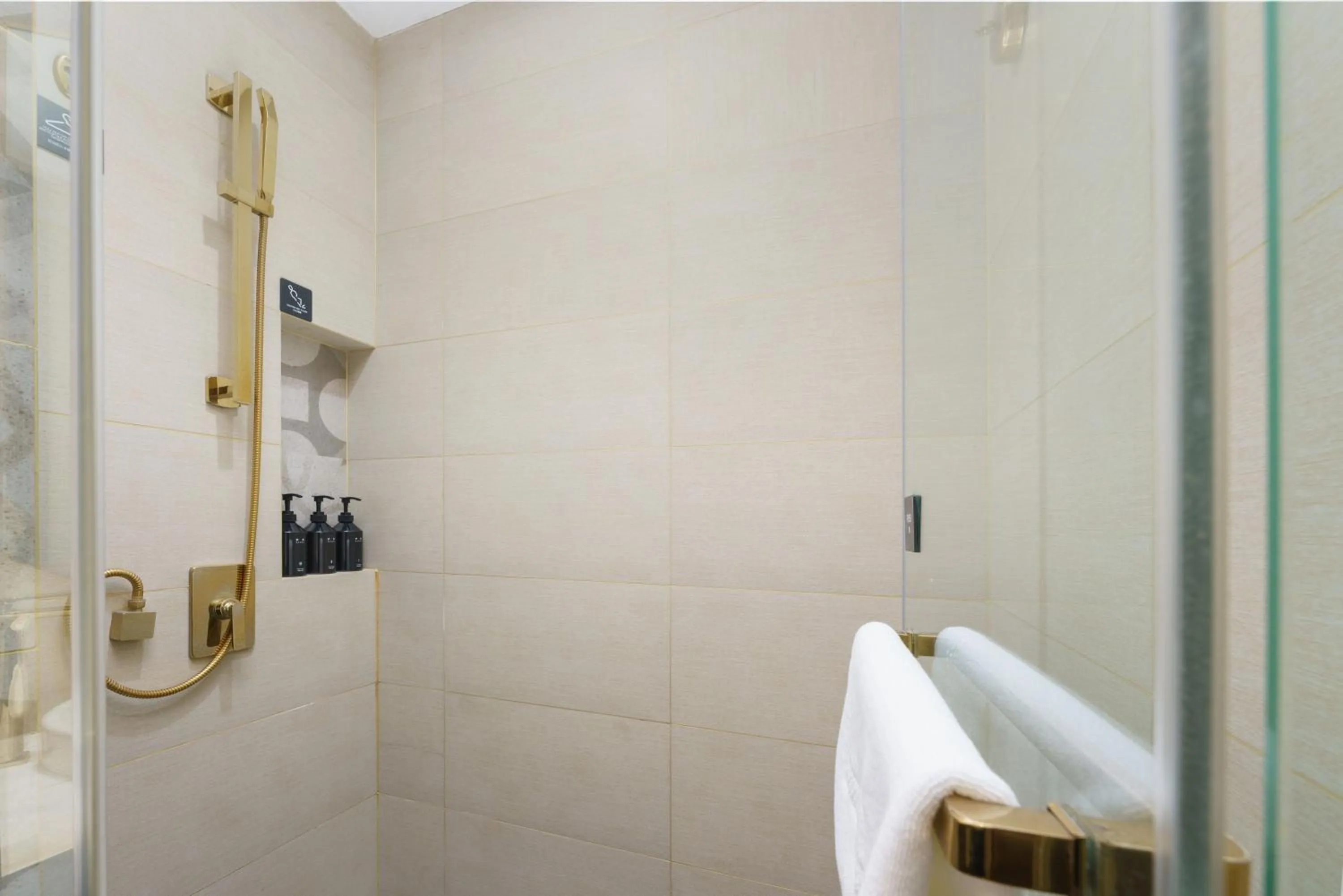 Atour X Hotel Dalian Development Zone Ansheng Plaza