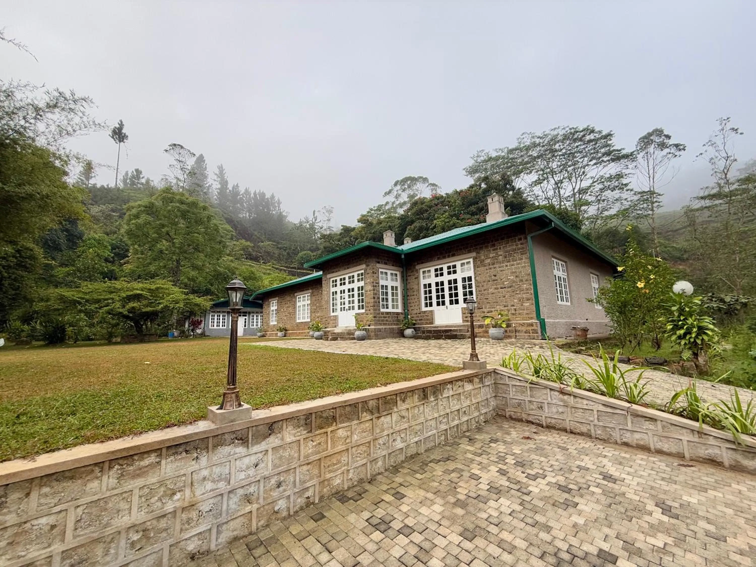 Property building in Watawala Tea Plantation Bungalow