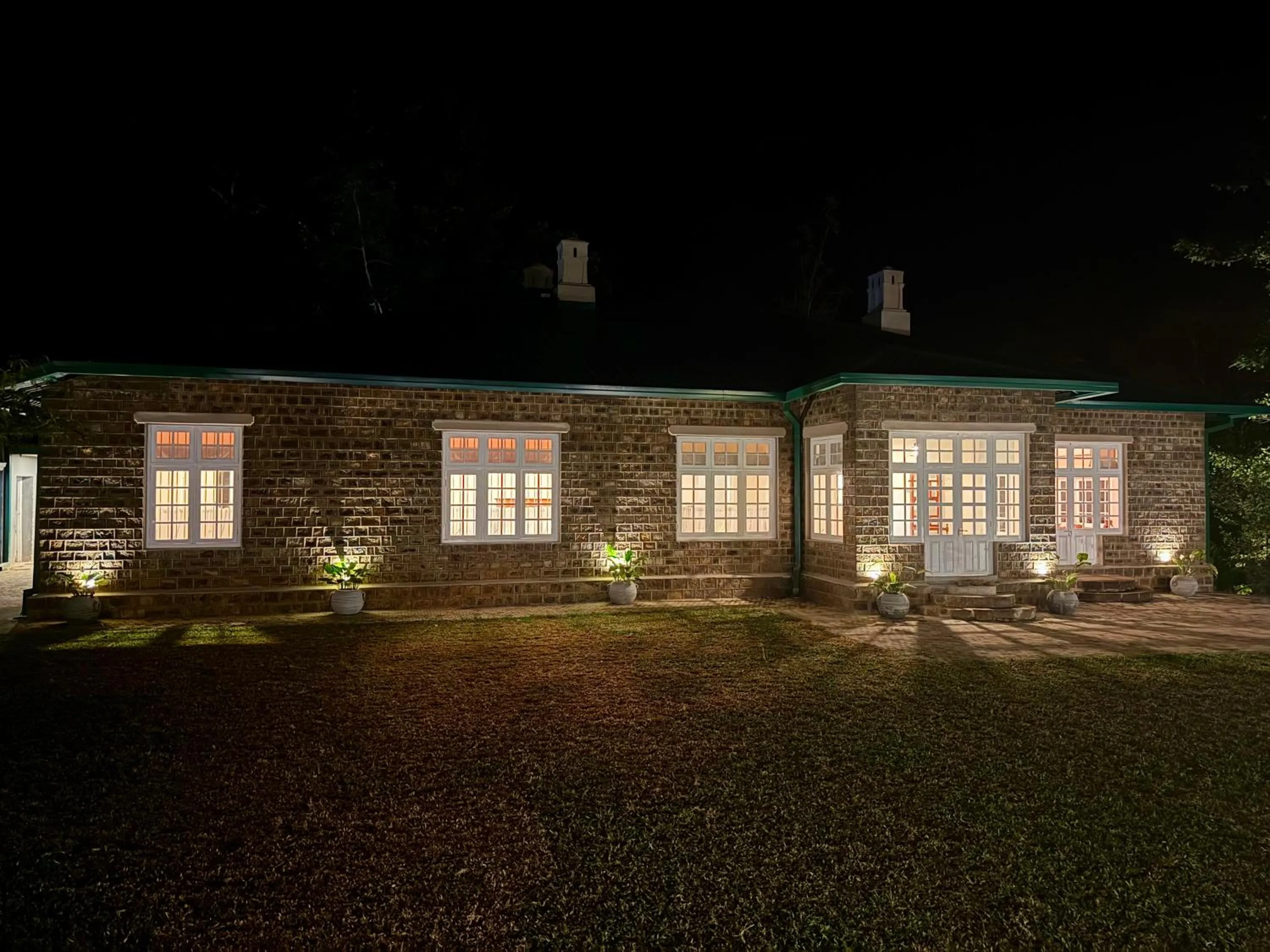 Property building in Watawala Tea Plantation Bungalow
