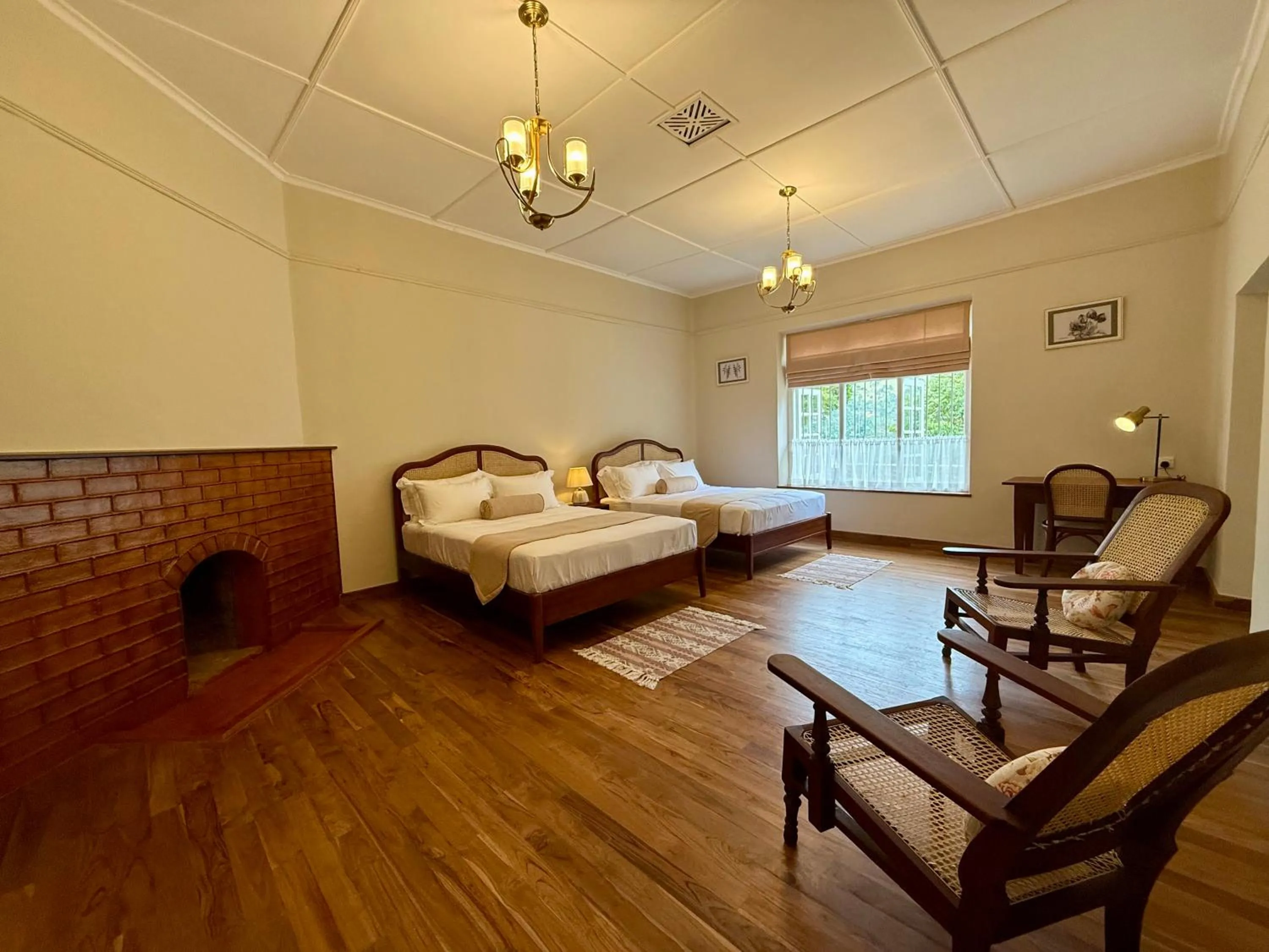 Photo of the whole room in Watawala Tea Plantation Bungalow
