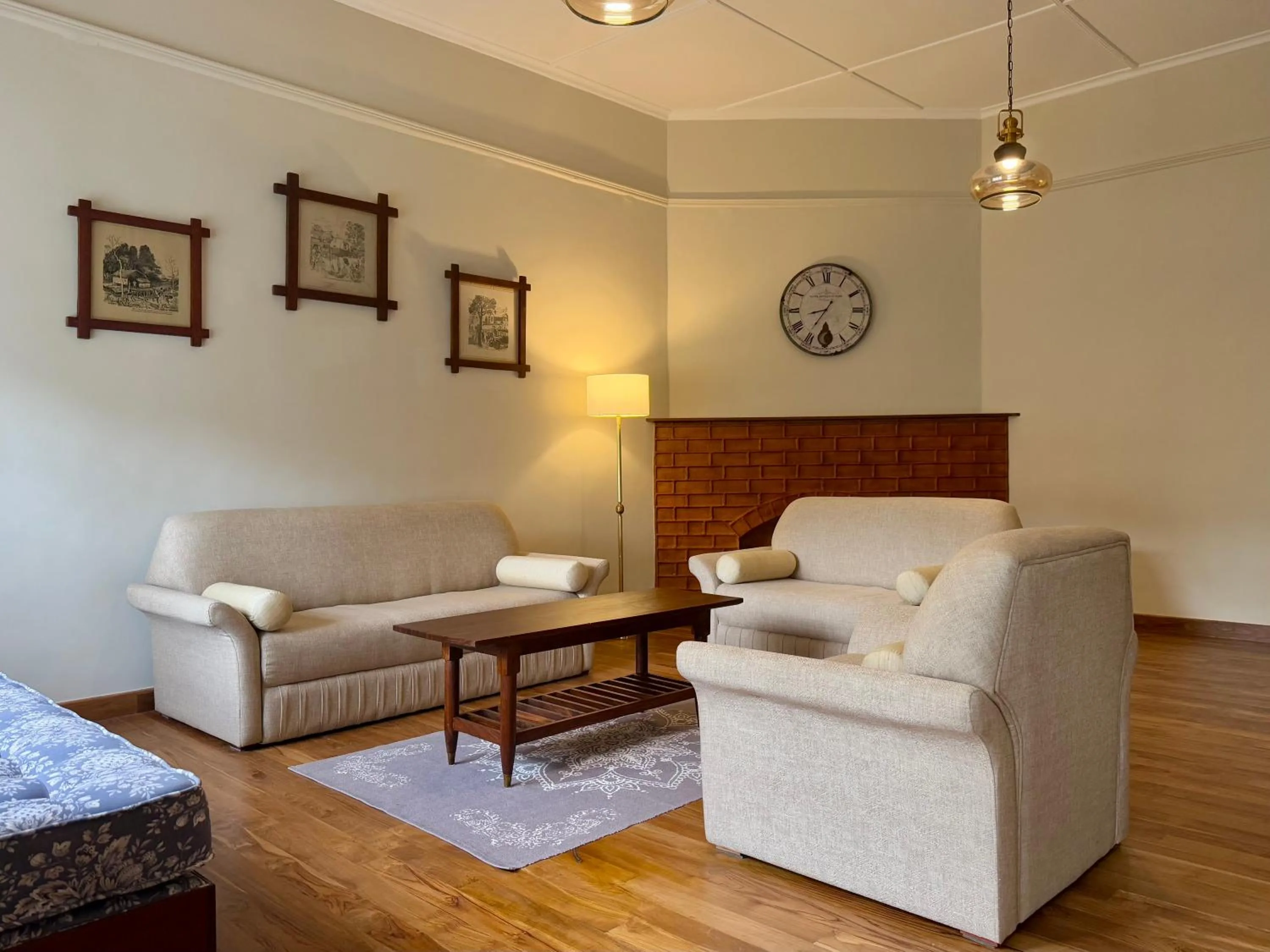 Living room in Watawala Tea Plantation Bungalow