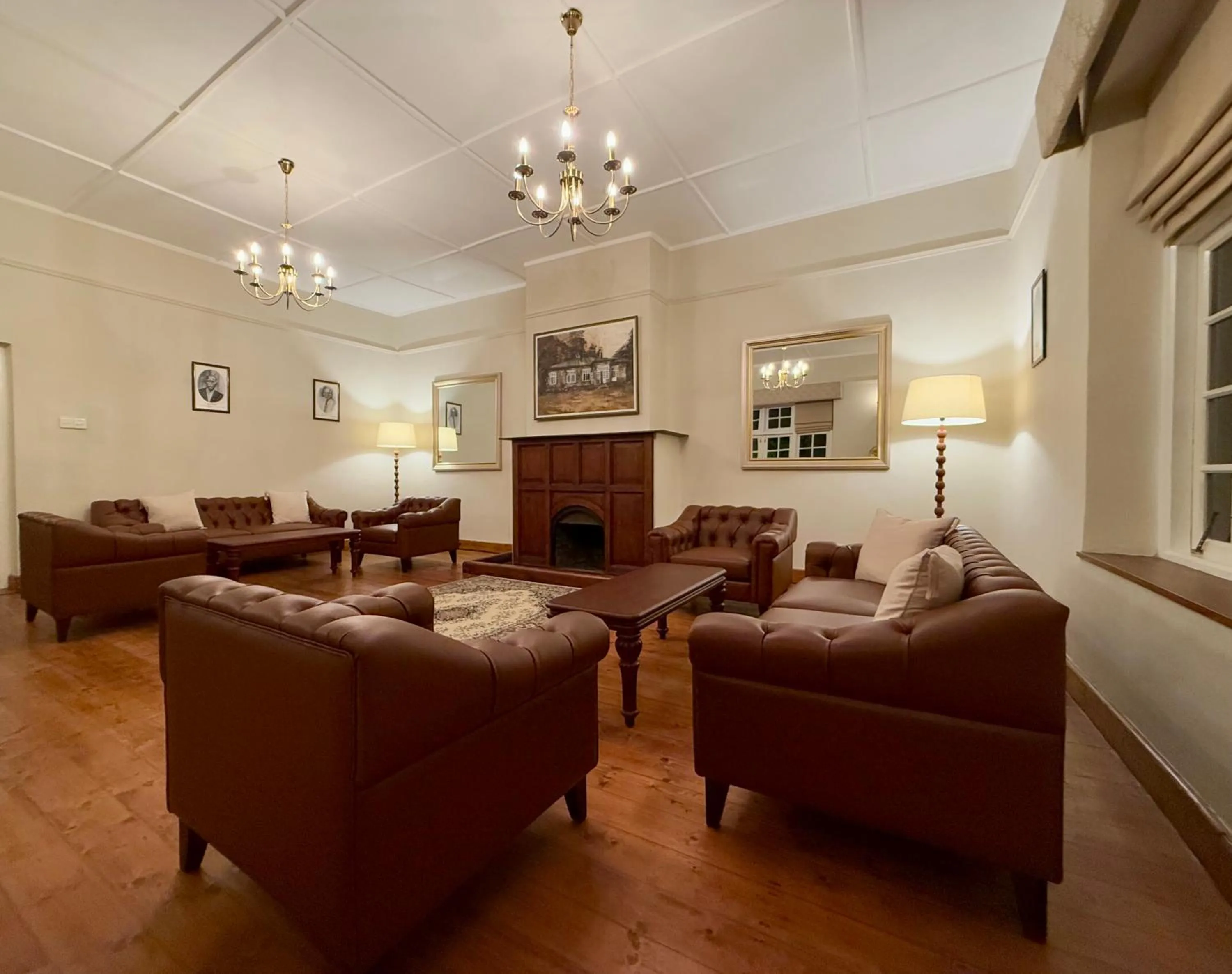 Living room in Watawala Tea Plantation Bungalow