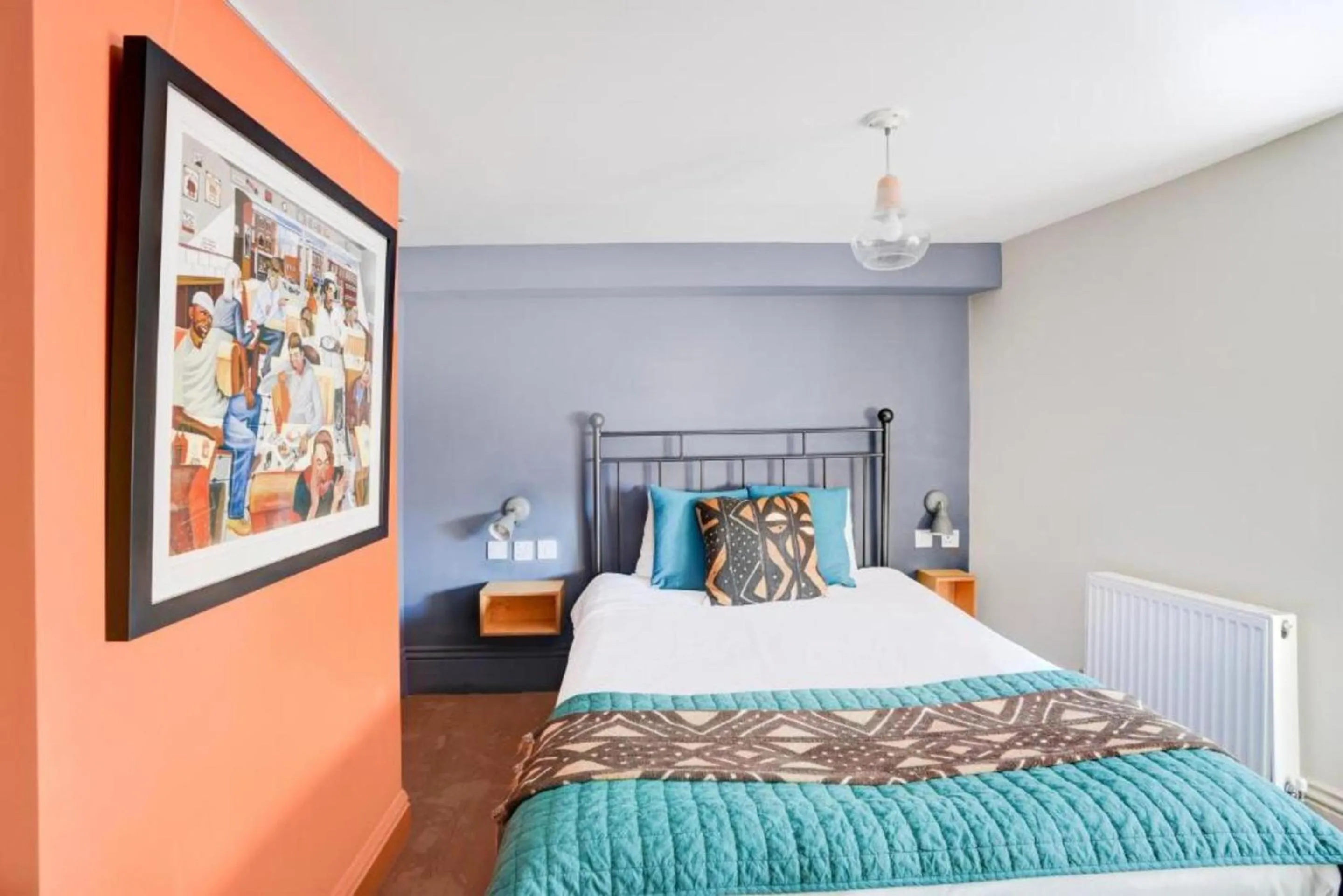 Bedroom, Bed in Dancenter Southwark Near London Bridge