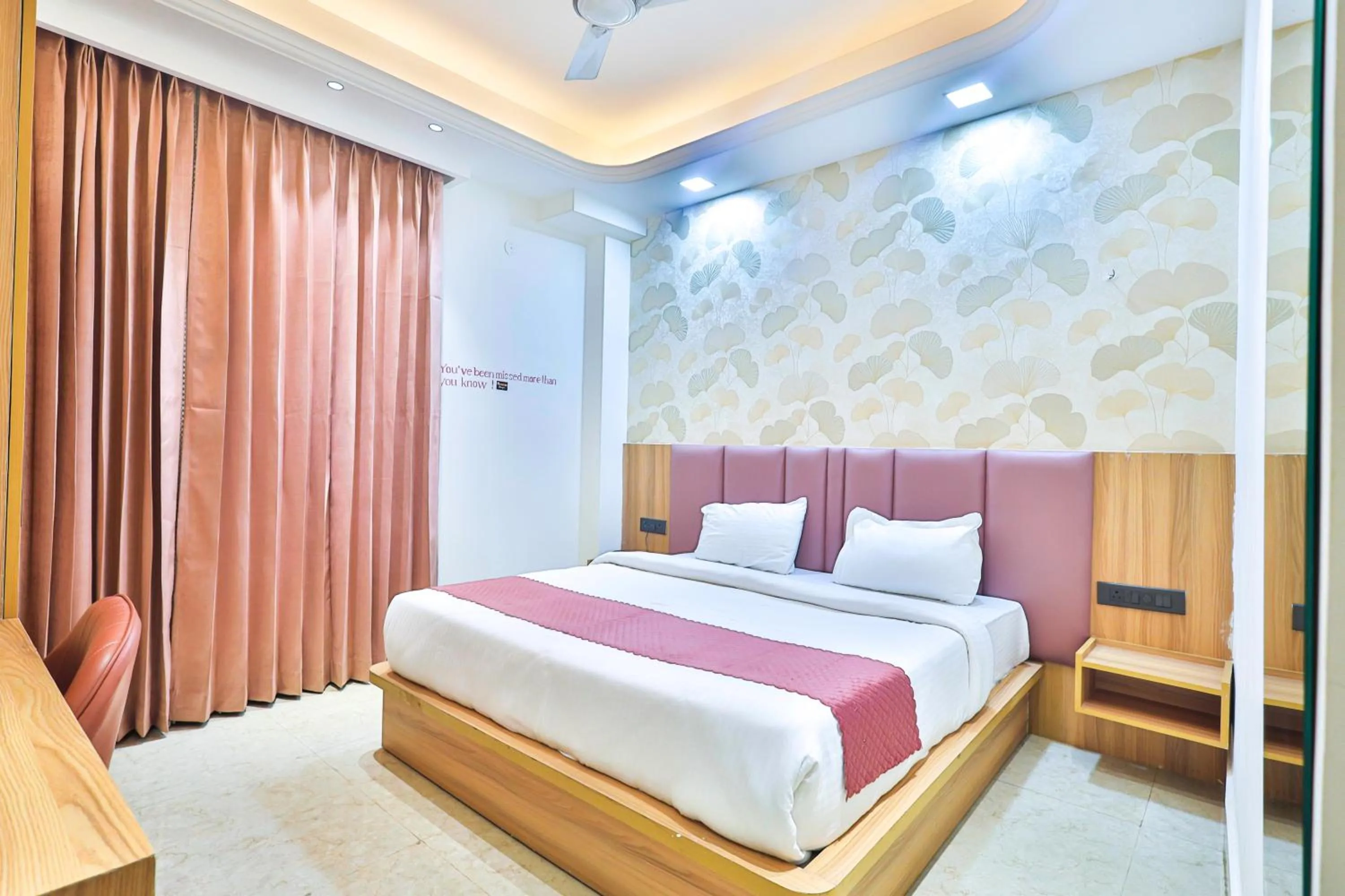 Bed in Orsom stays Sector 53