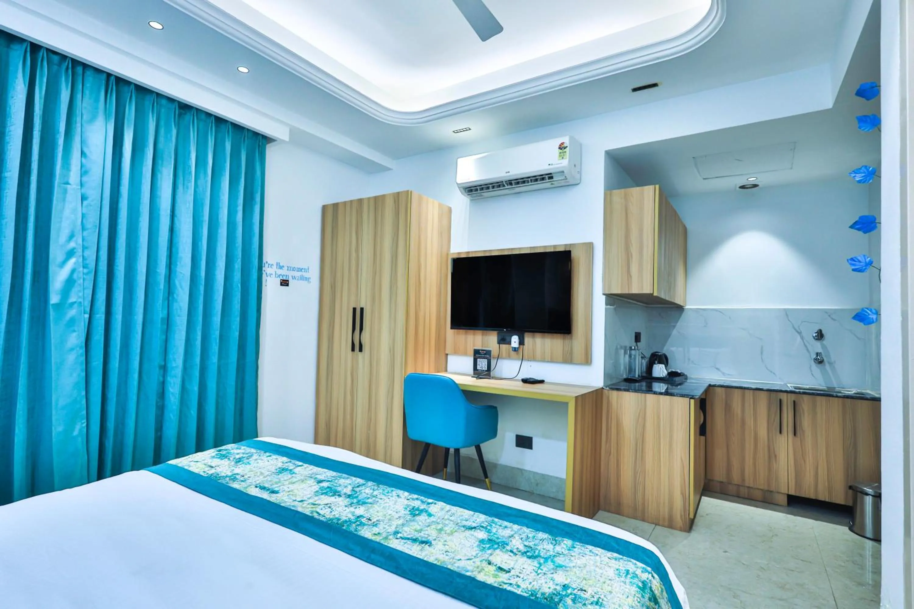 Bed in Orsom stays Sector 53