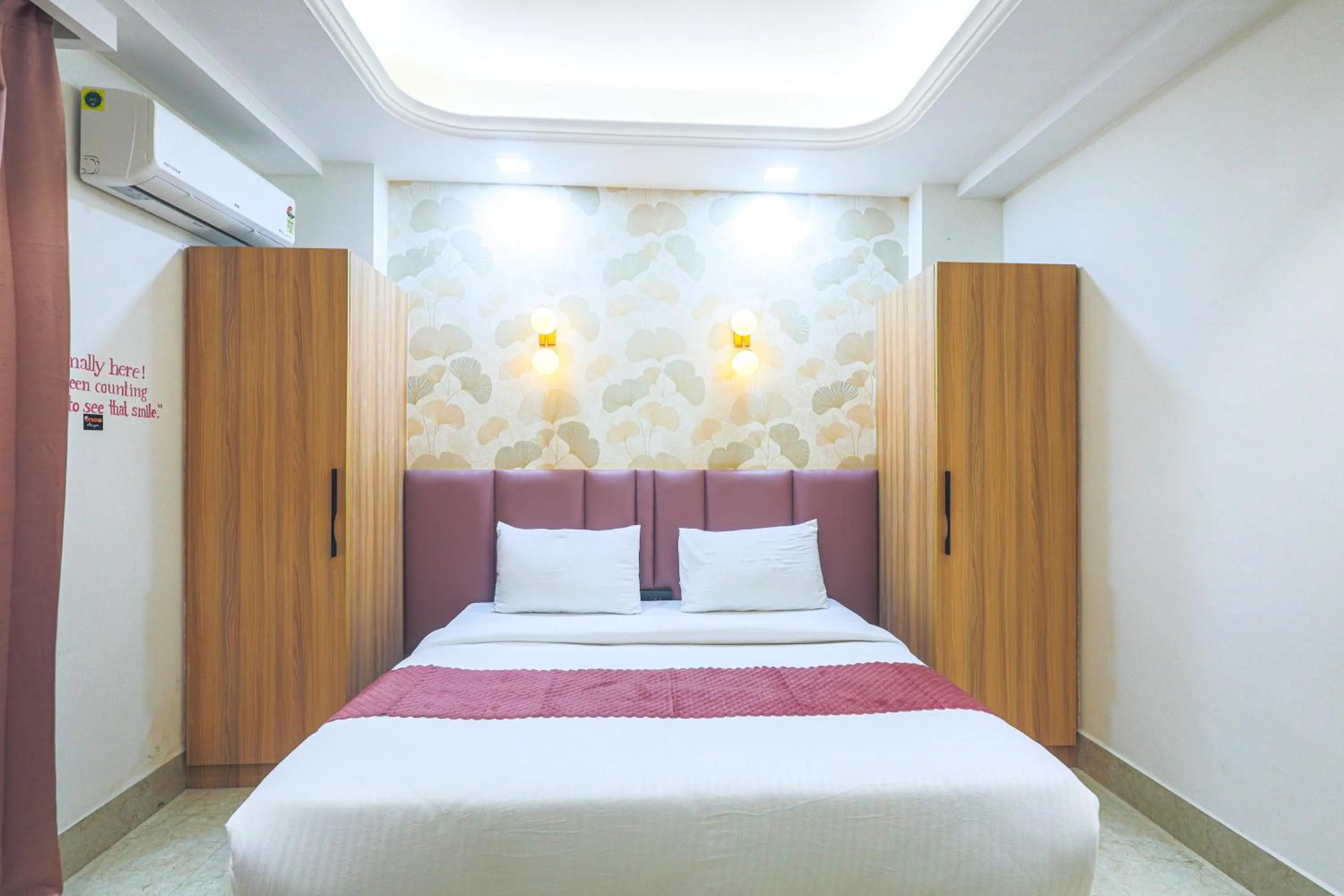 Bed in Orsom stays Sector 53