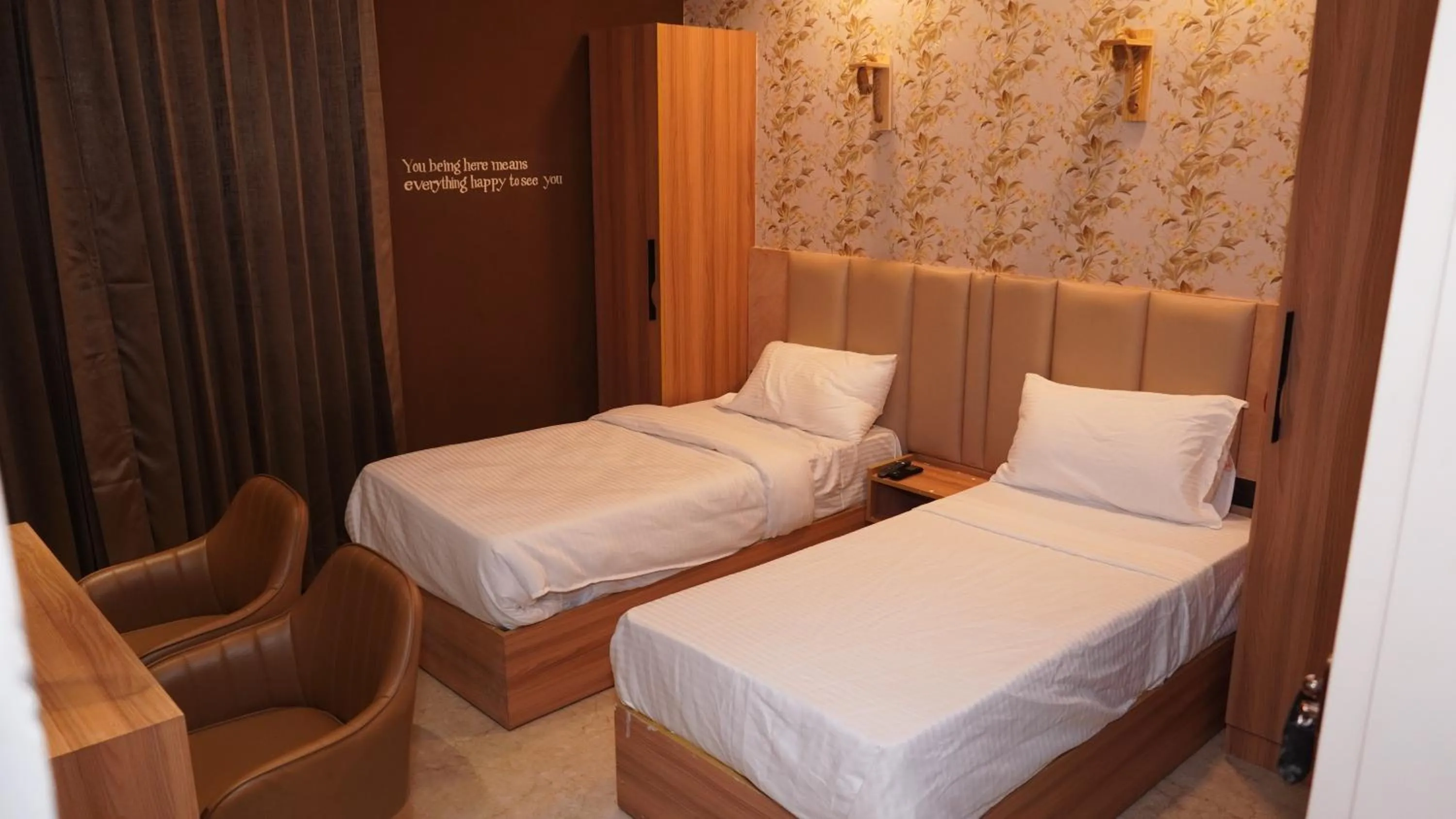 Bed in Orsom stays Sector 53