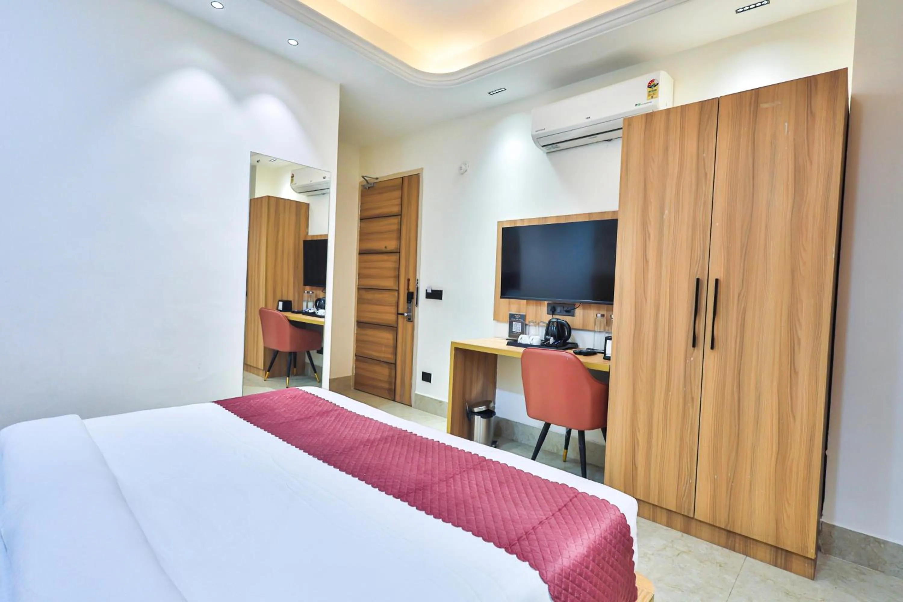 TV and multimedia, Bed in Orsom stays Sector 53