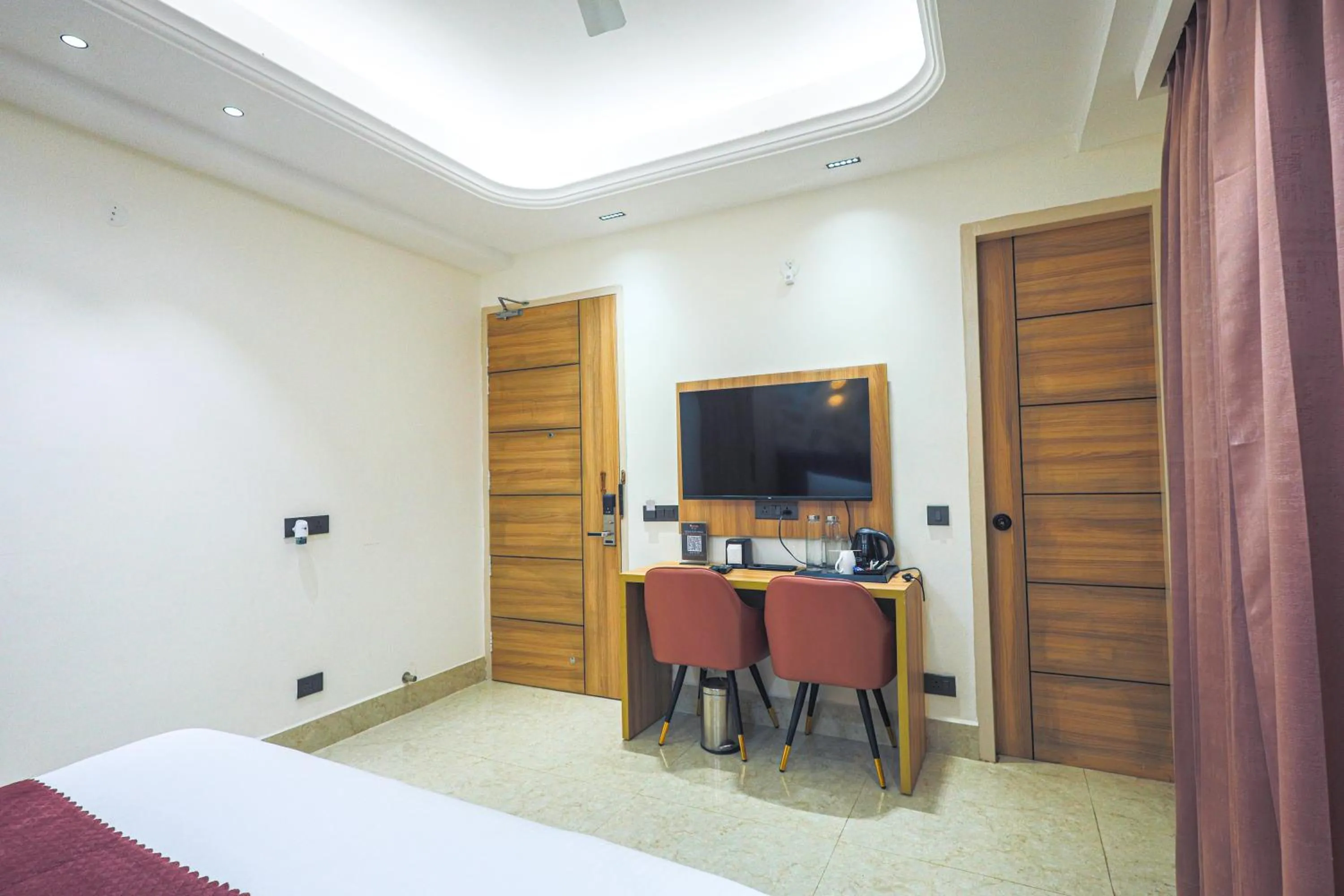 TV and multimedia, Bed in Orsom stays Sector 53