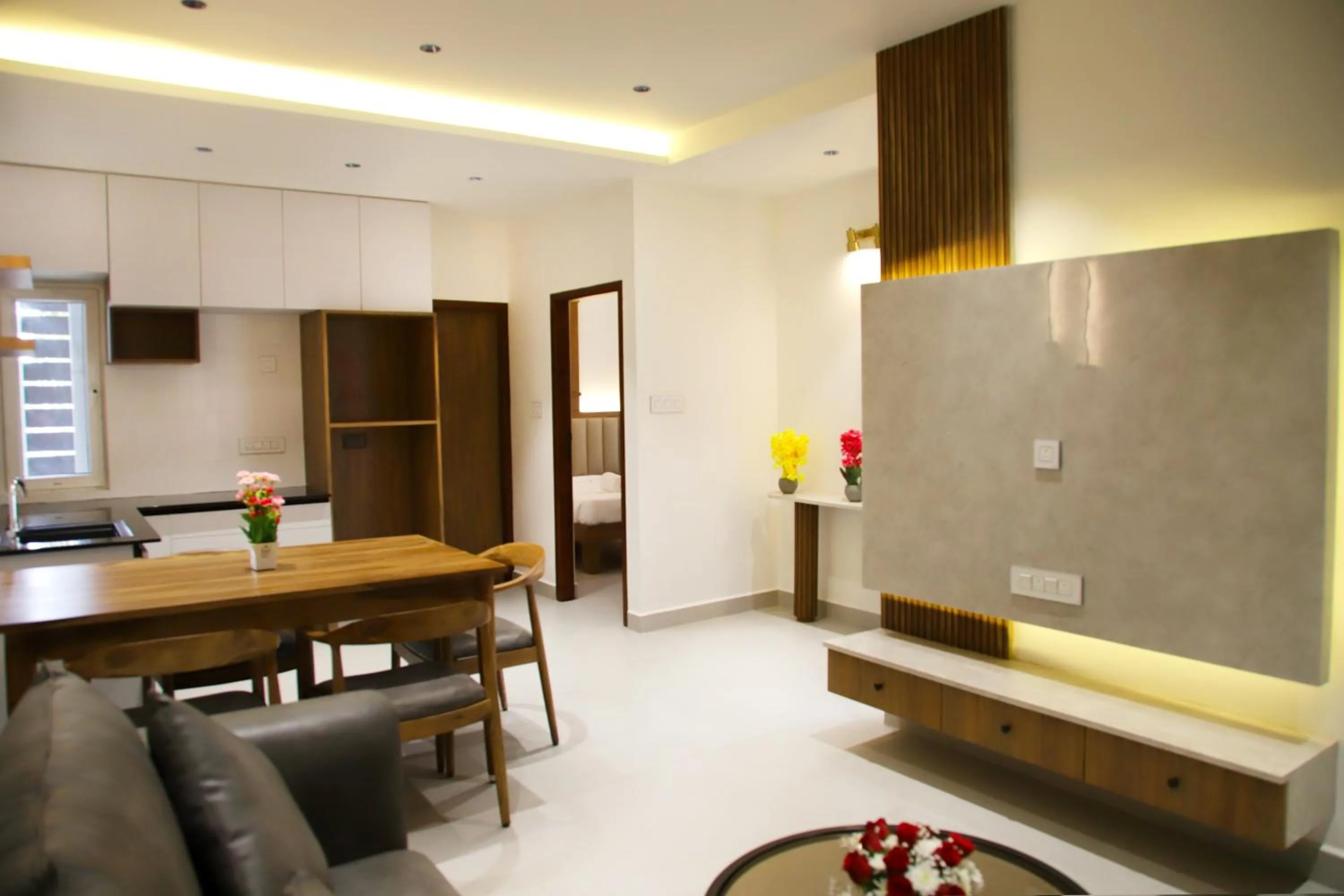Dining area in Hunkal Stays