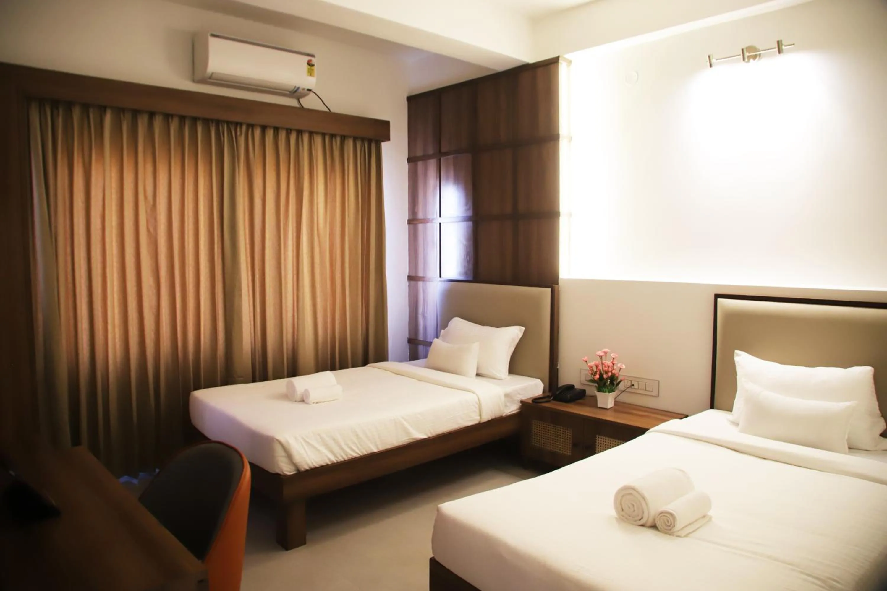 Bed in Hunkal Stays