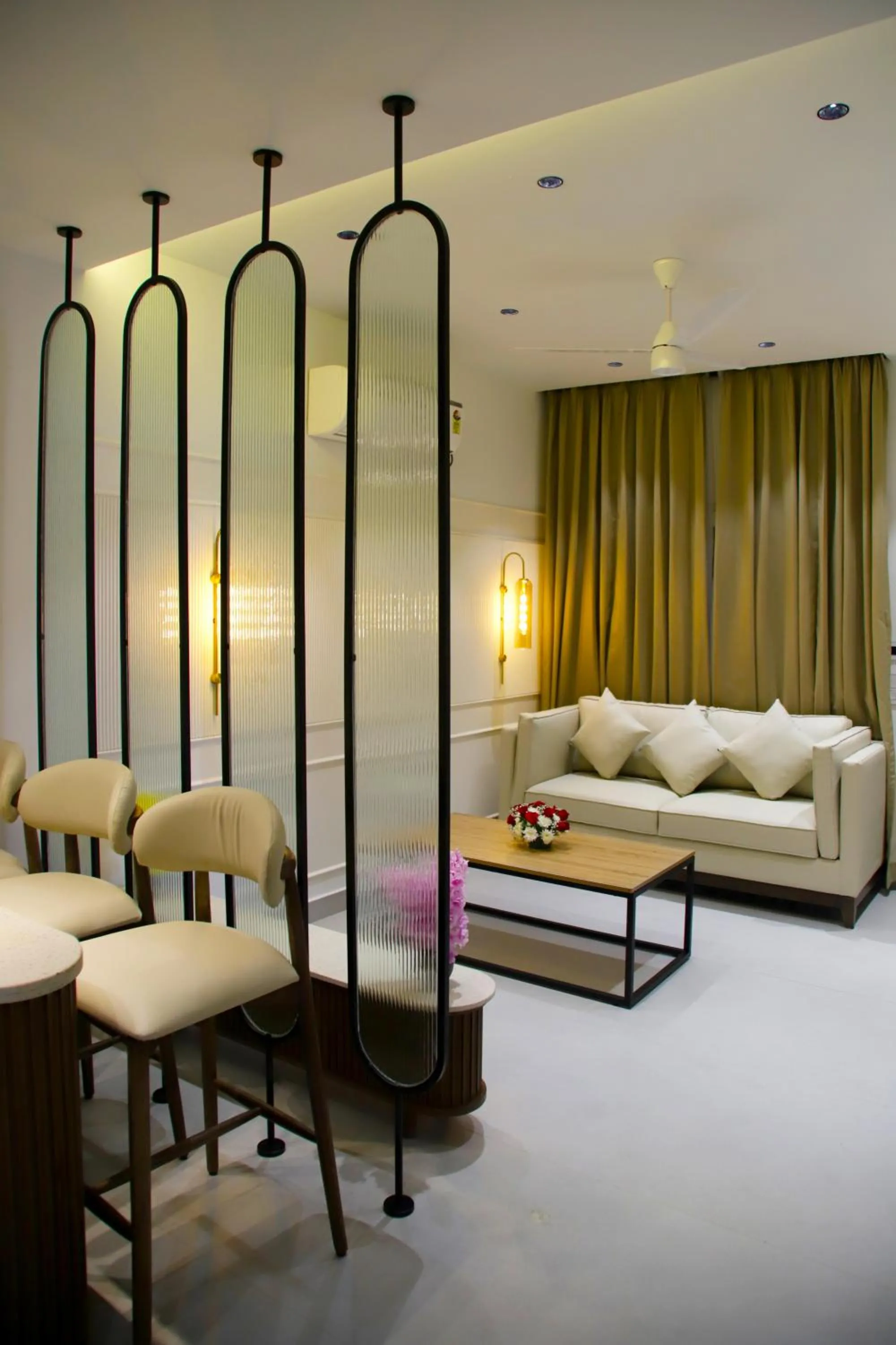 Living room in Hunkal Stays