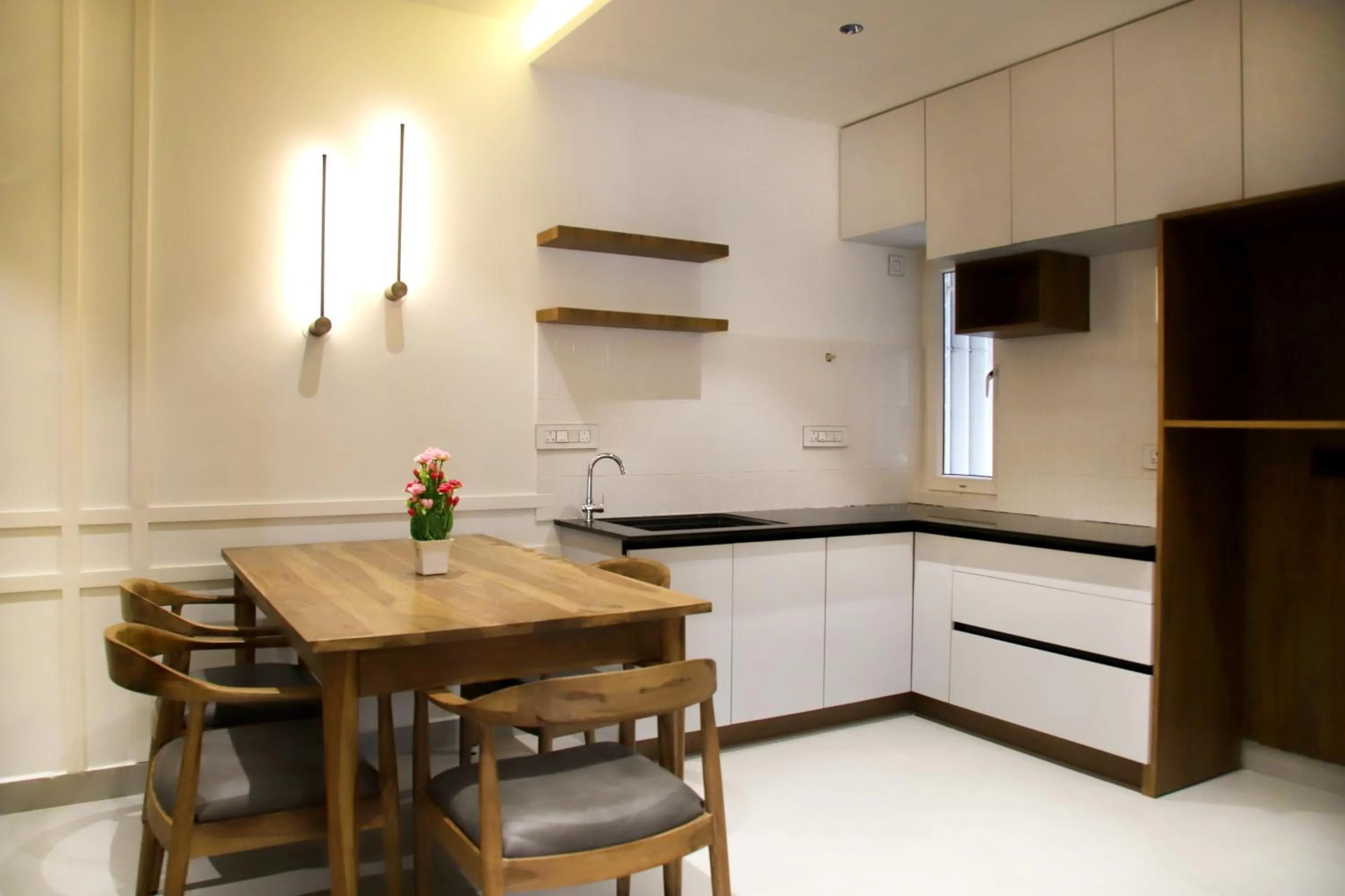 Kitchen or kitchenette in Hunkal Stays