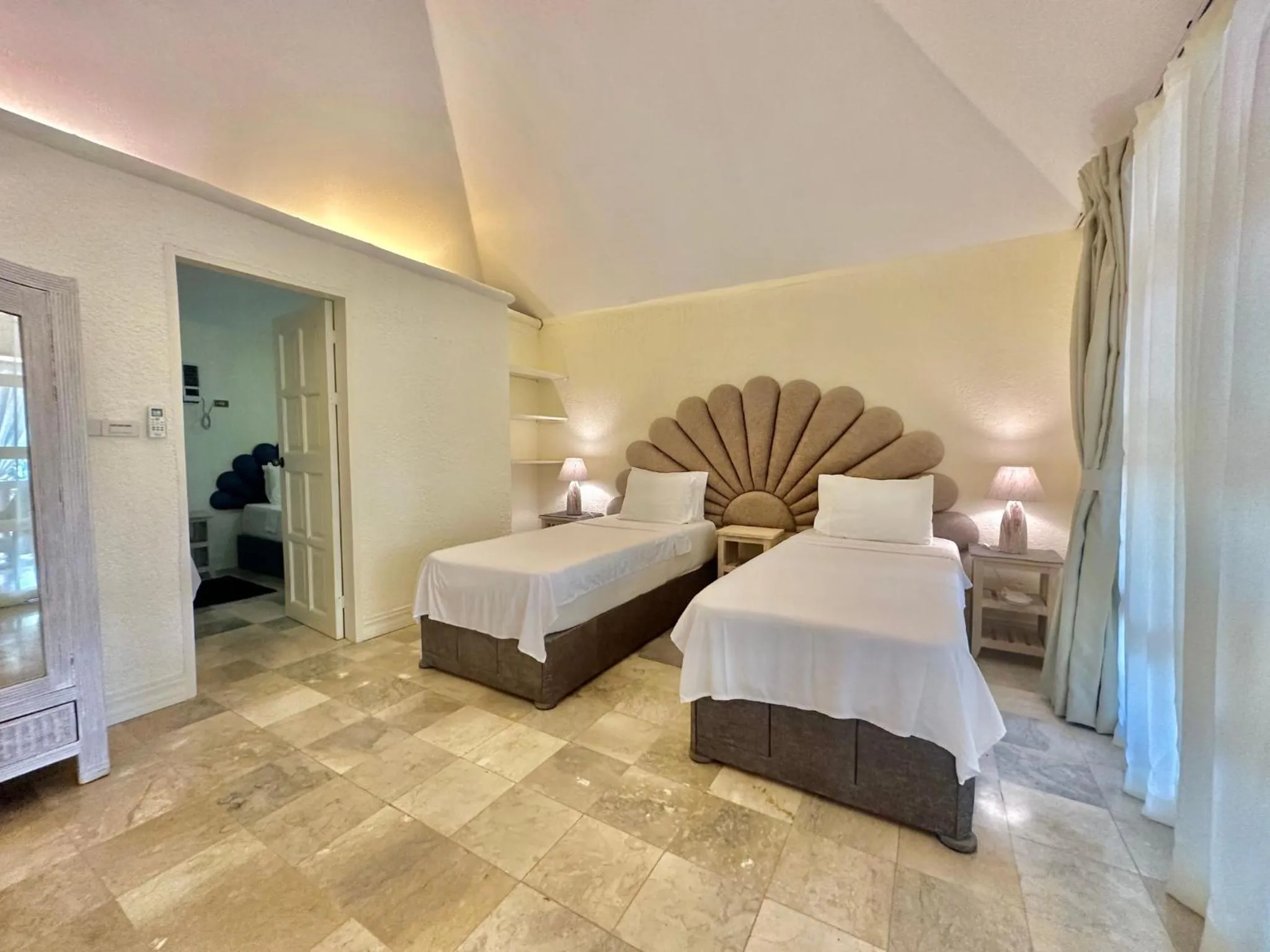 Bedroom, Bed in Coco Sunset Beach Resort