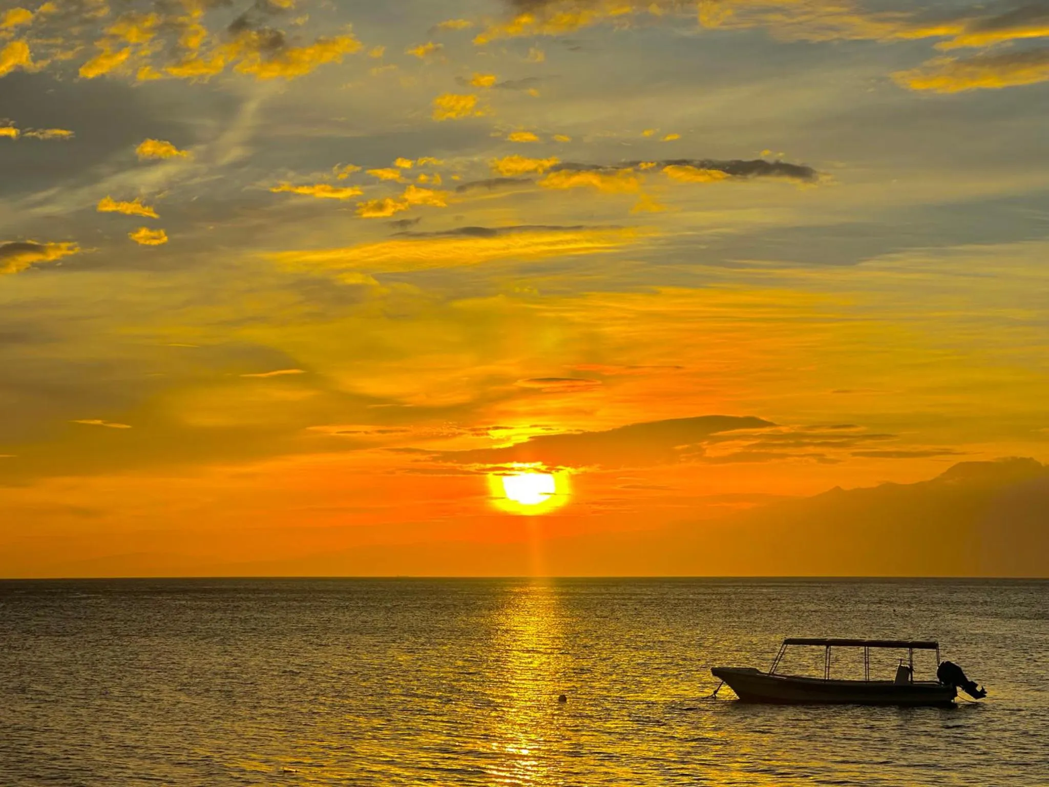 Beach in Coco Sunset Beach Resort