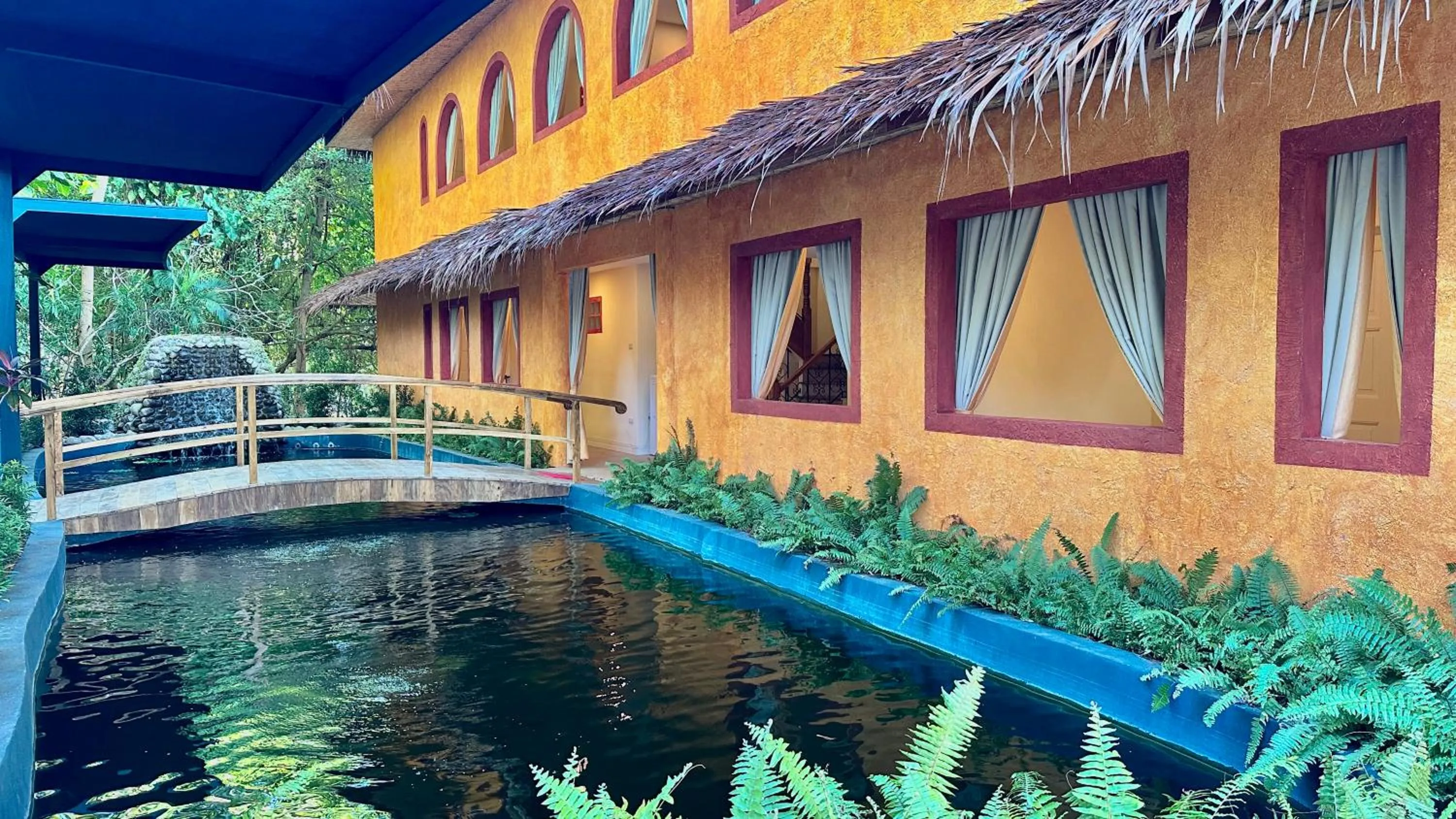 Property building in Coco Sunset Beach Resort