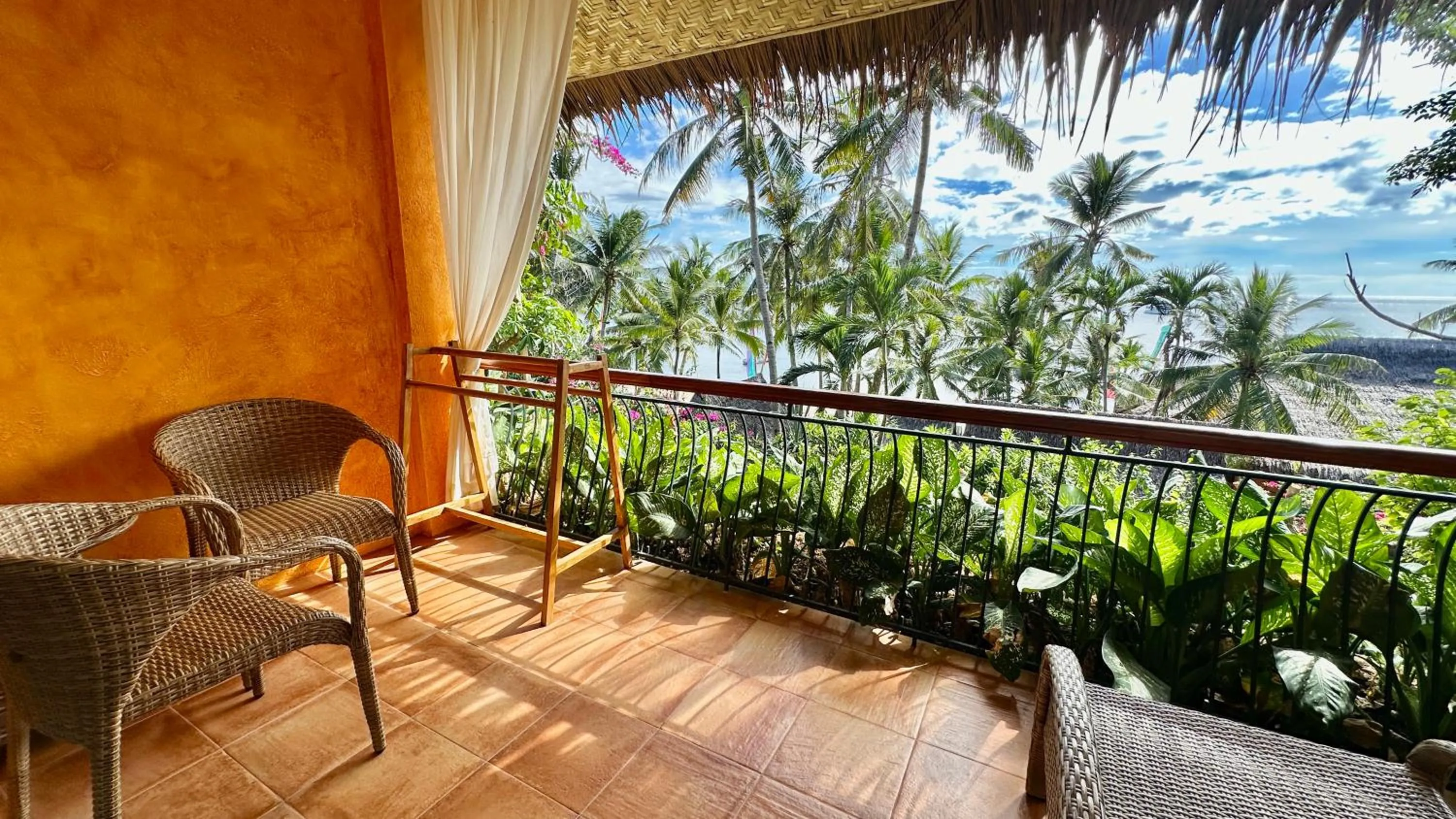 Balcony/Terrace in Coco Sunset Beach Resort