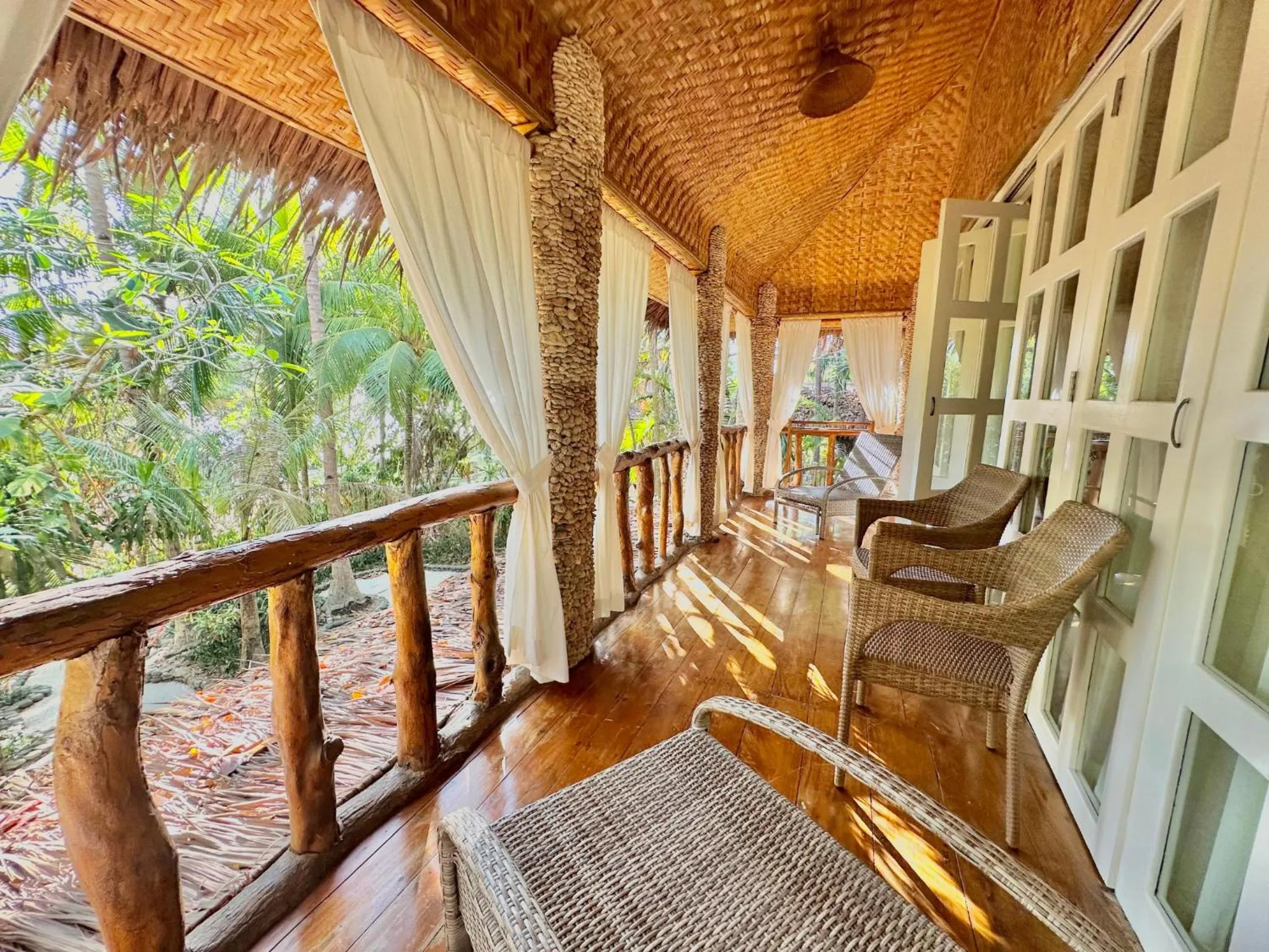 Balcony/Terrace in Coco Sunset Beach Resort