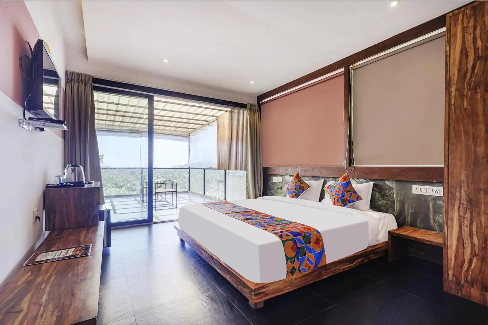 Bed in FabHotel Hillora Coastal Resort