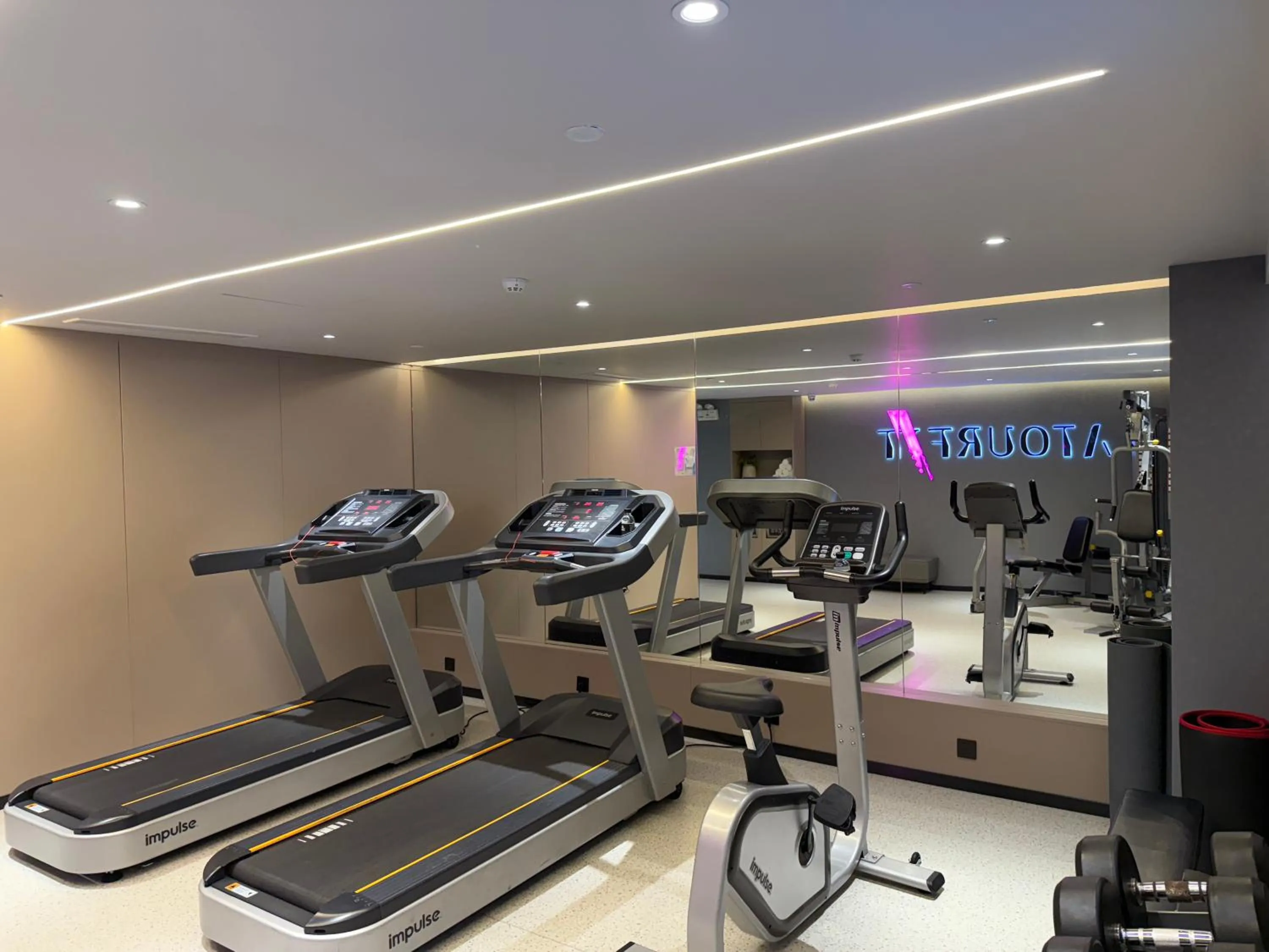 Fitness centre/facilities in Atour Hotel Qingdao May Fourth Square Yunxiao Road