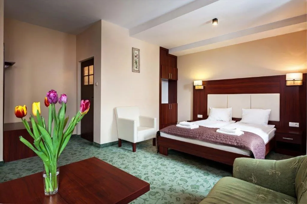 Bed in Hotel Młyn