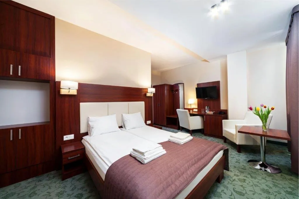 Photo of the whole room, Bed in Hotel Młyn