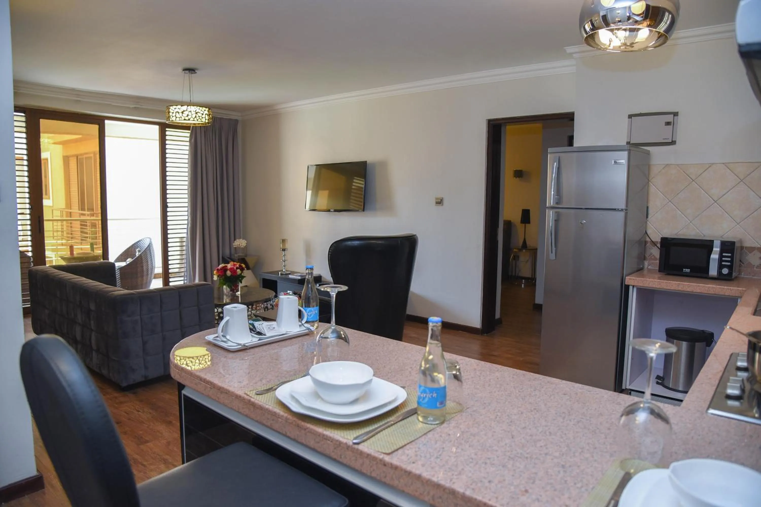 Coffee/tea facilities in Lavington Residences By Trianum