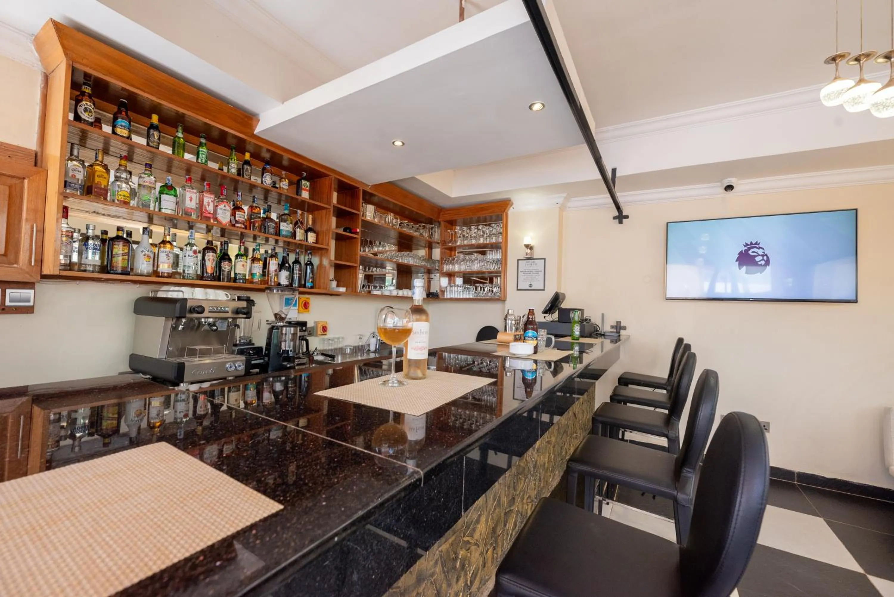 Lounge or bar in Lavington Residences By Trianum