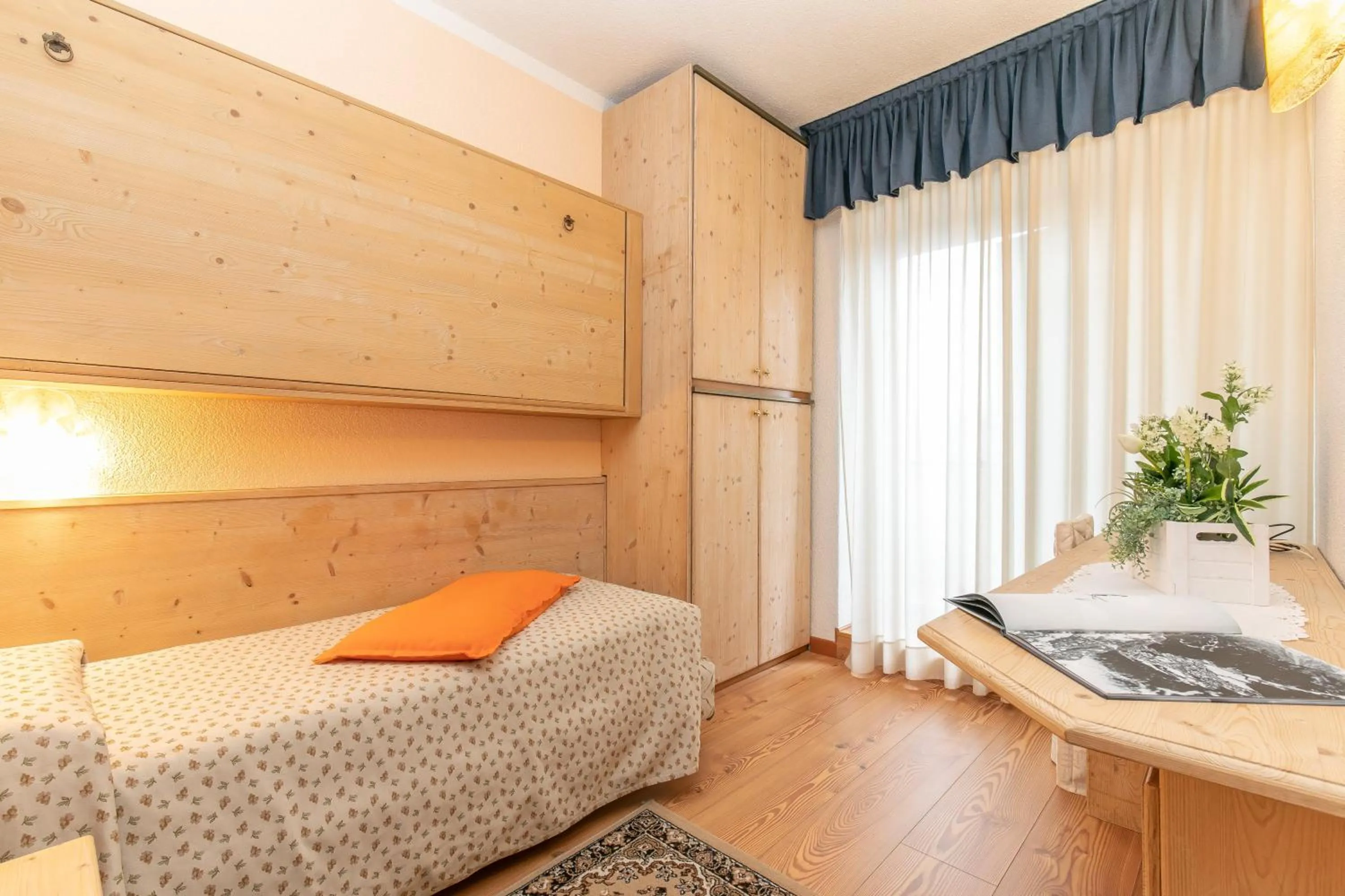 Bed in G. Hotel Des Alpes (Classic since 1912)