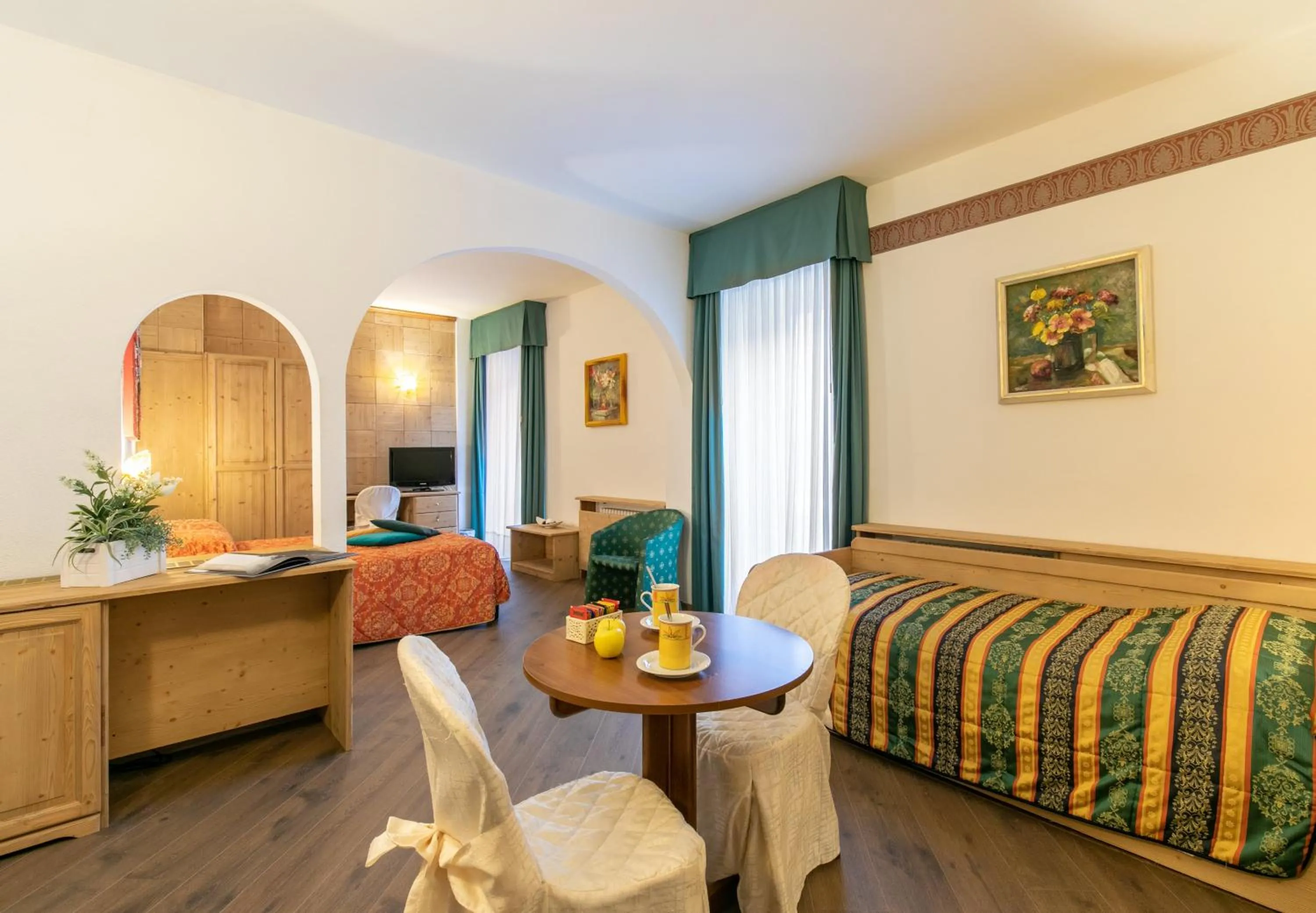 Bed in G. Hotel Des Alpes (Classic since 1912)