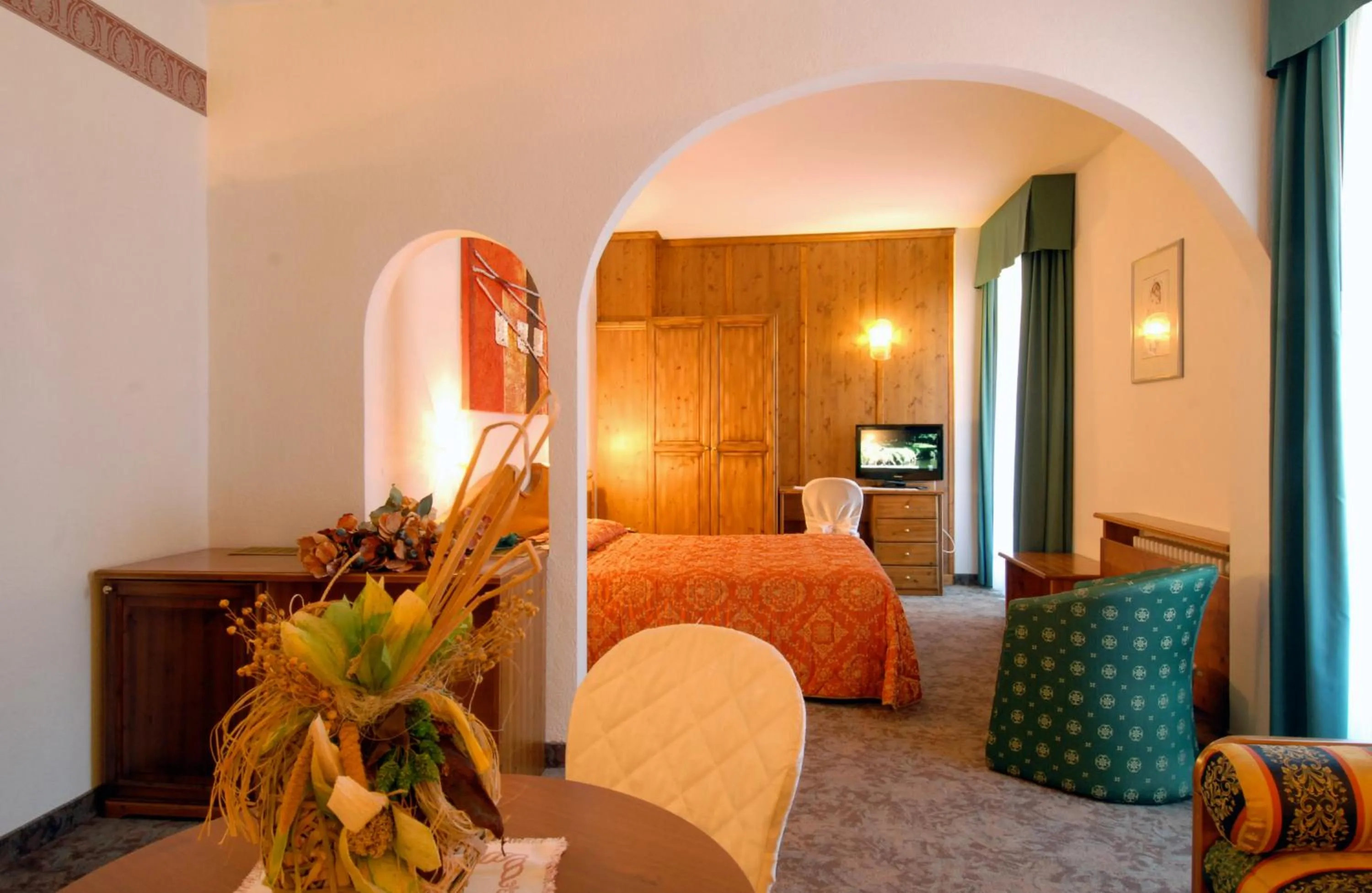 Bed in G. Hotel Des Alpes (Classic since 1912)