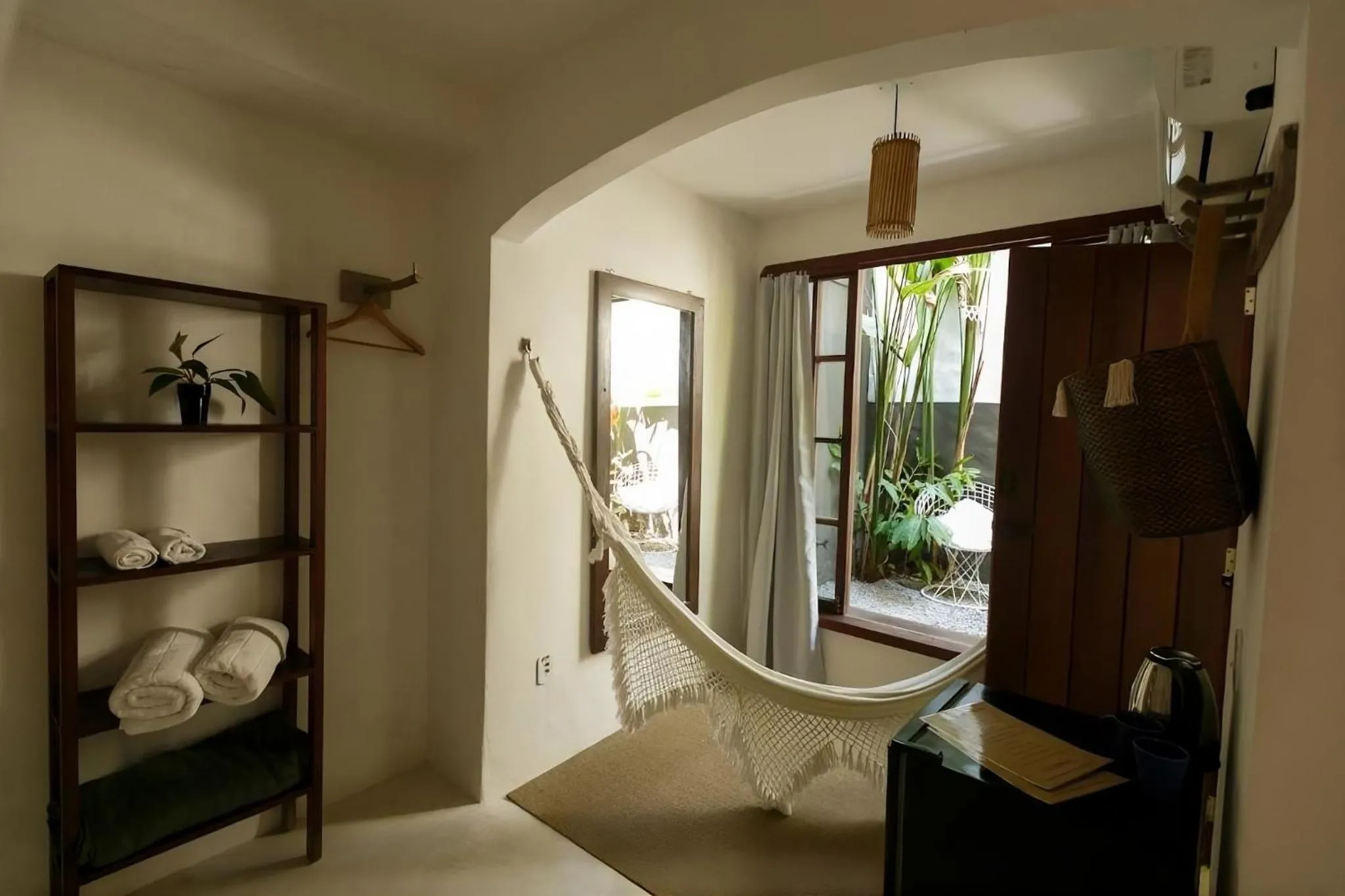Photo of the whole room in Pousada Sol da Manha QUADRADO