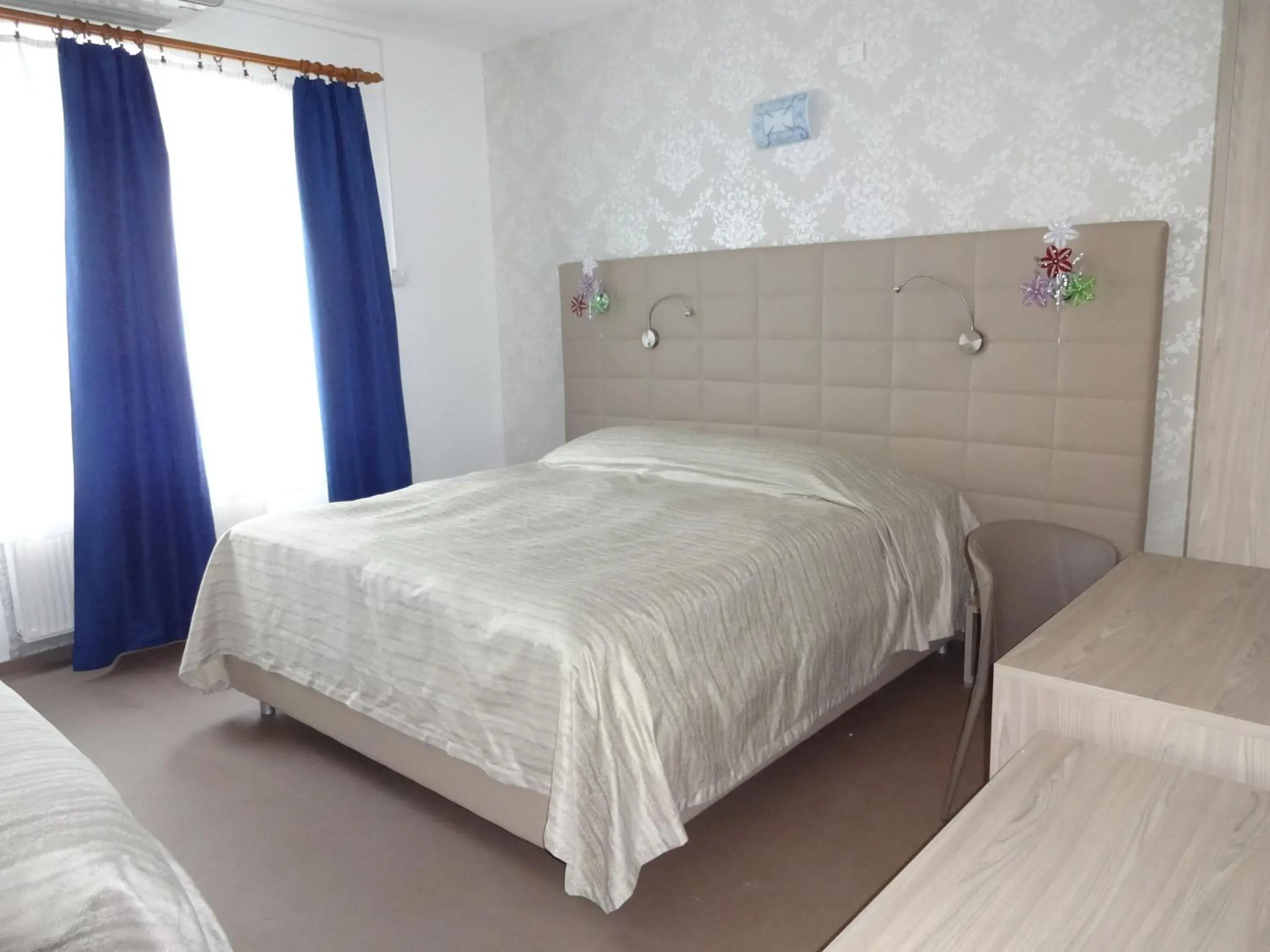 Triple Room in Fedrig Private Rooms & Apartment Triple Room in Fedrig Private Rooms & Apartment