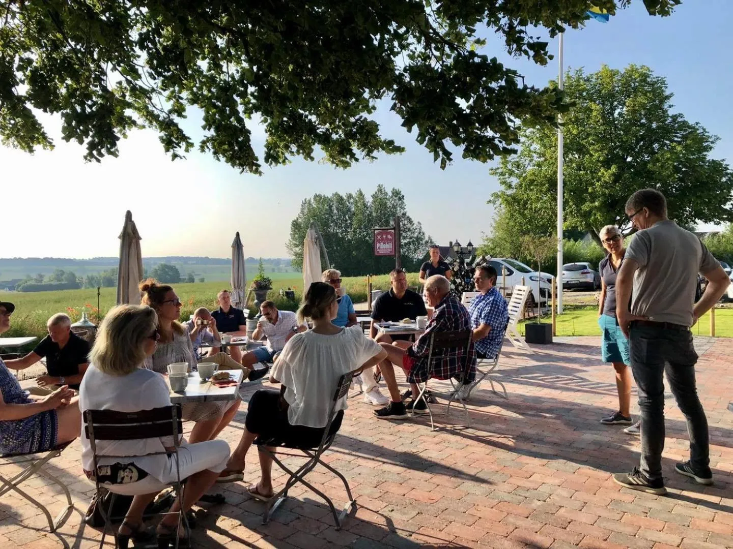 Restaurant/places to eat in Sydkustens at Pillehill