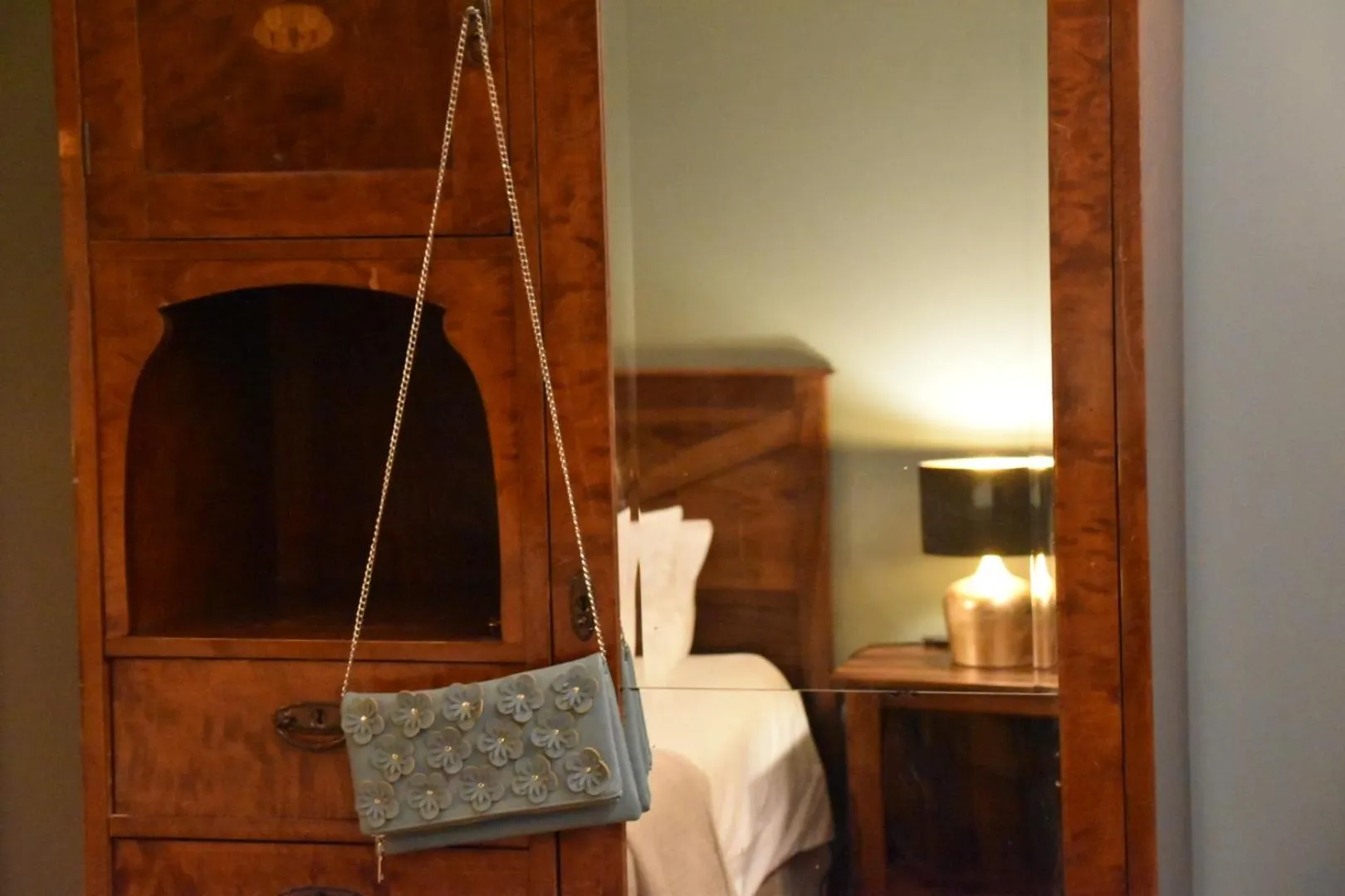 Decorative detail in Sydkustens at Pillehill