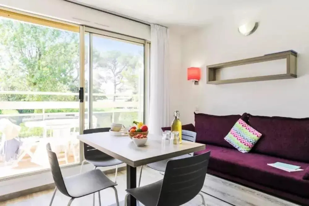 Appartement 5 personnes à St Raphael Appartement 5 personnes à St Raphael