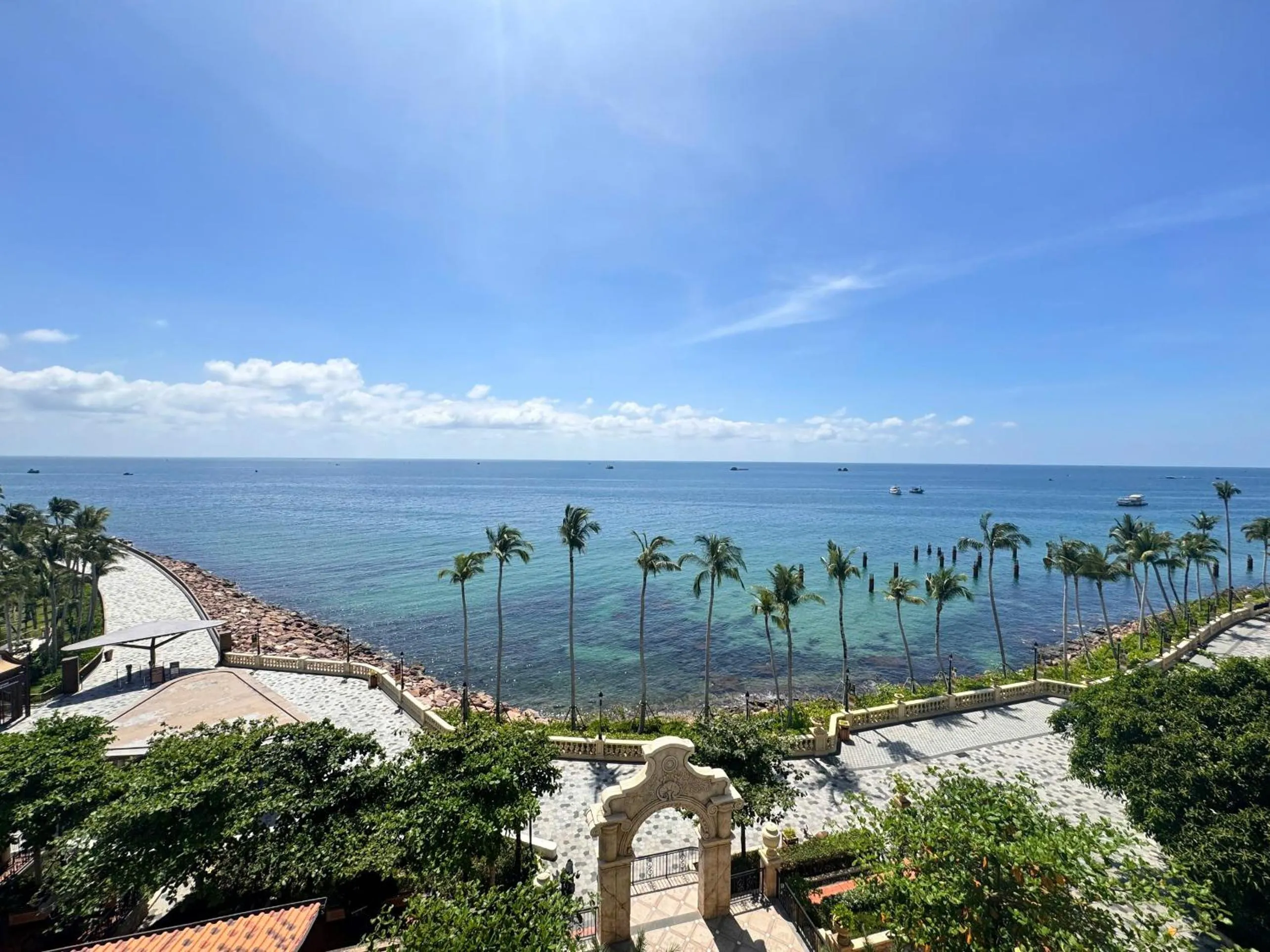 Day in The Room Hotel - Starbucks