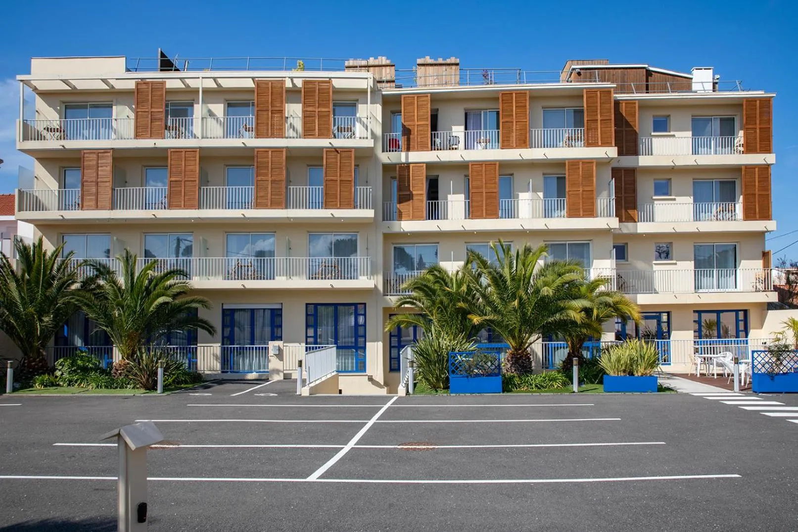 Property building in Best Western Arcachon Le Port