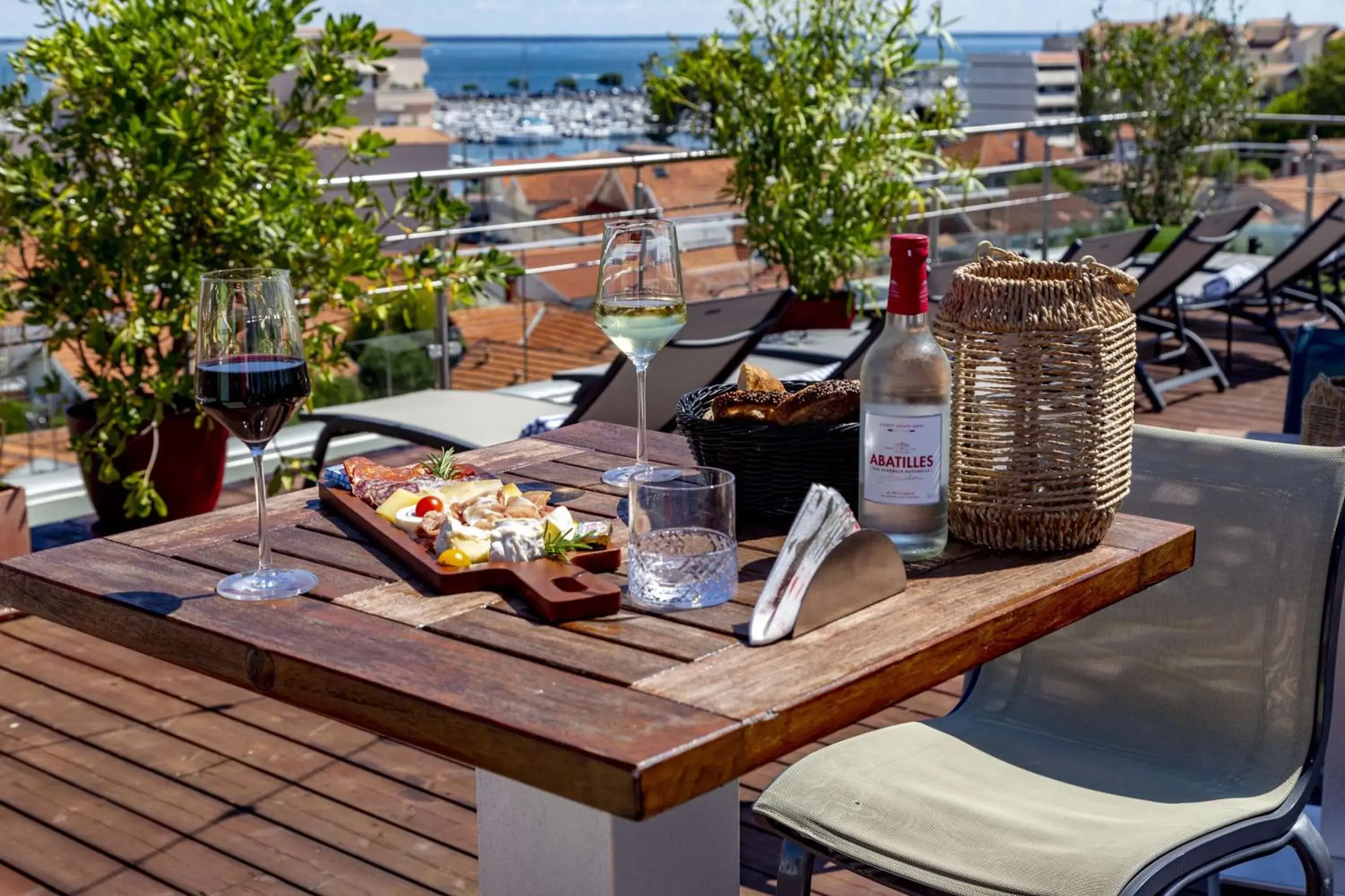 Breakfast in Best Western Arcachon Le Port Breakfast in Best Western Arcachon Le Port