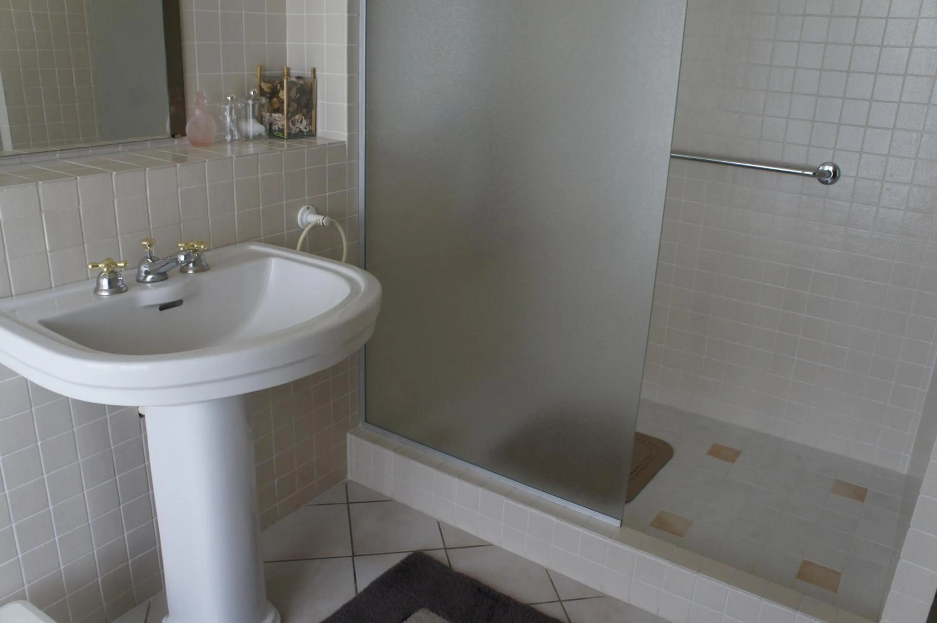 Bathroom in Le Franquevillette