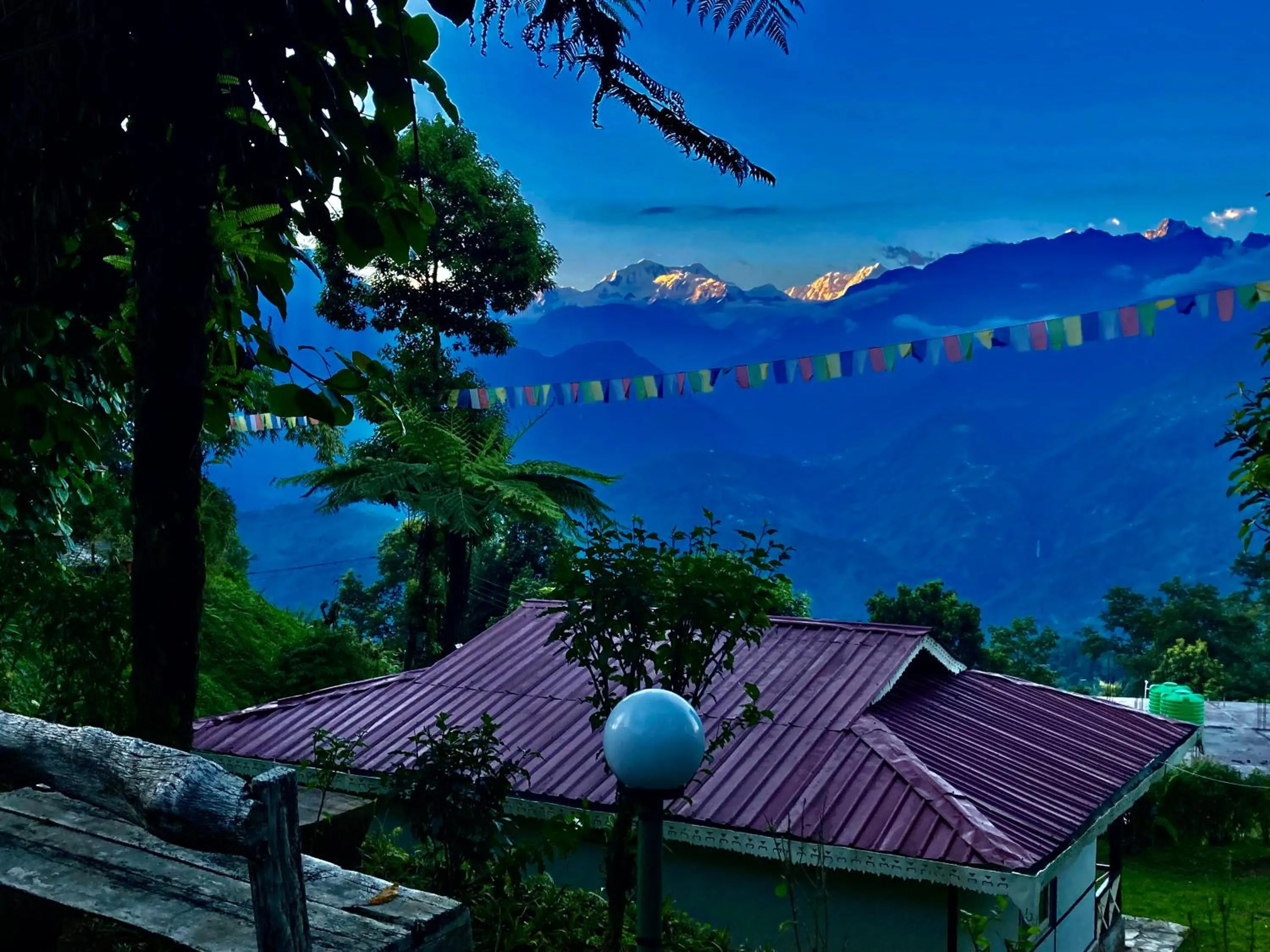 MayaTels - Maya Eco Huts, Pelling
