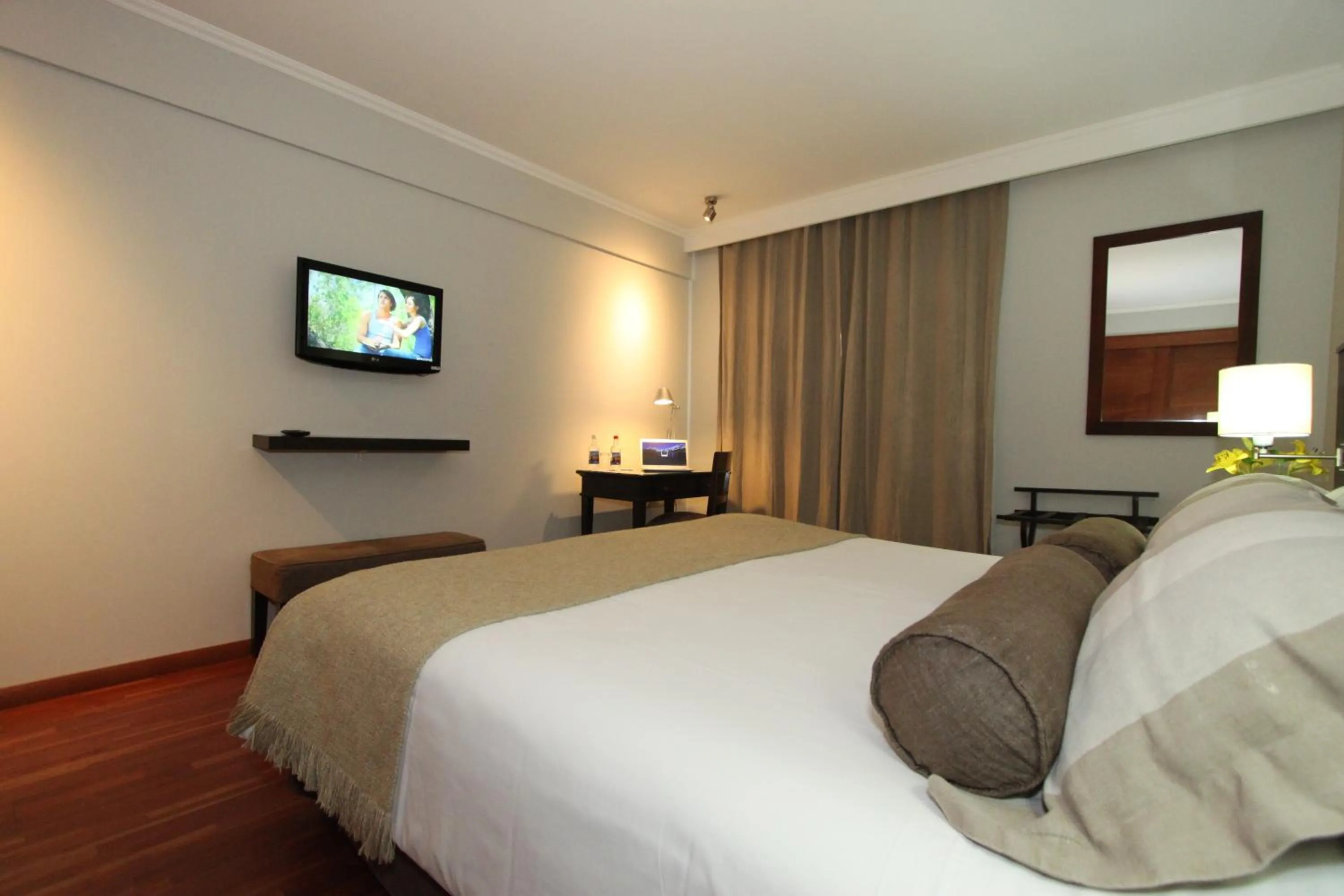 King Room with King Bed - single occupancy in Inca Hoteles