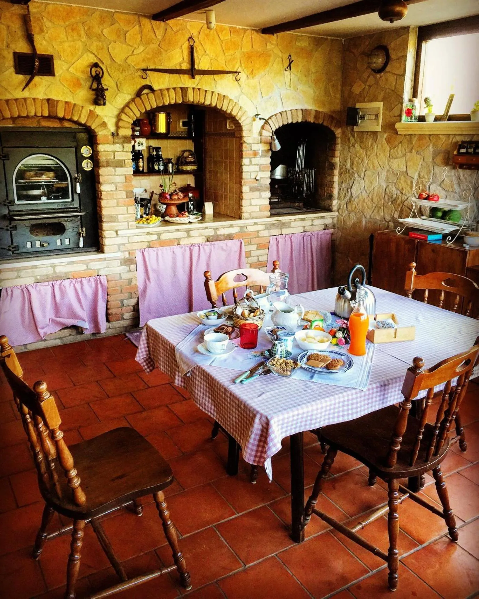 Dining area in Villa Giulia B&B