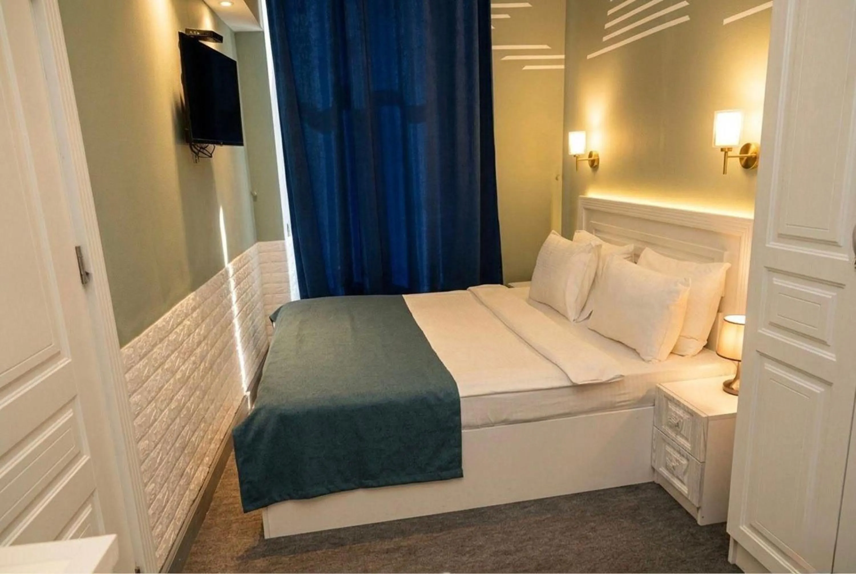 Photo of the whole room in Citadel Boutique Hotel
